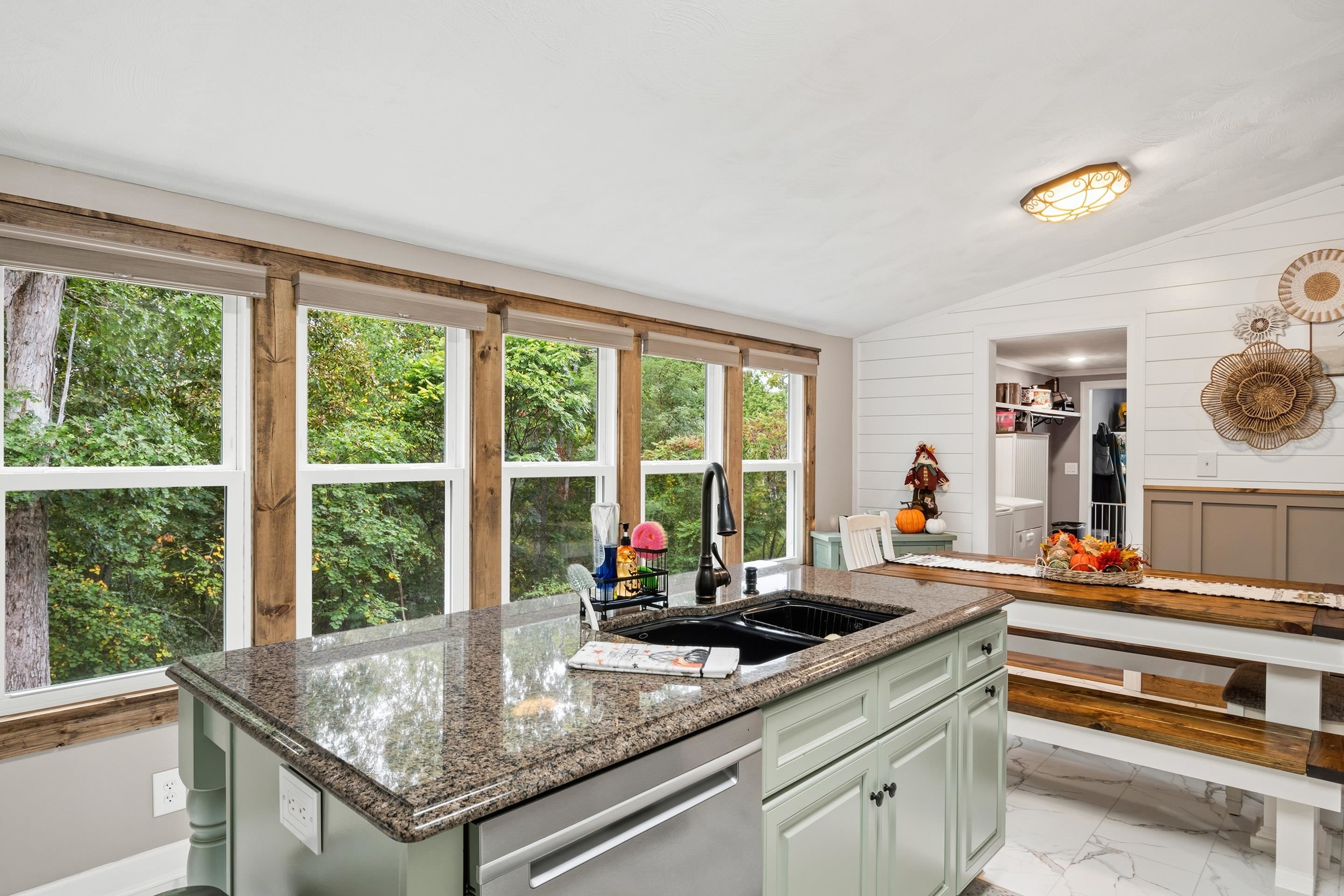 4615 Cornbread Road Radford VA 24141