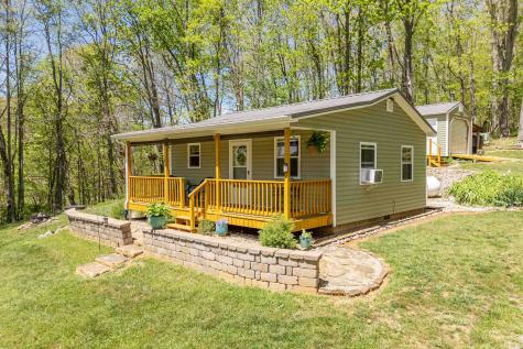805 Sunset River Road Ceres VA 24318