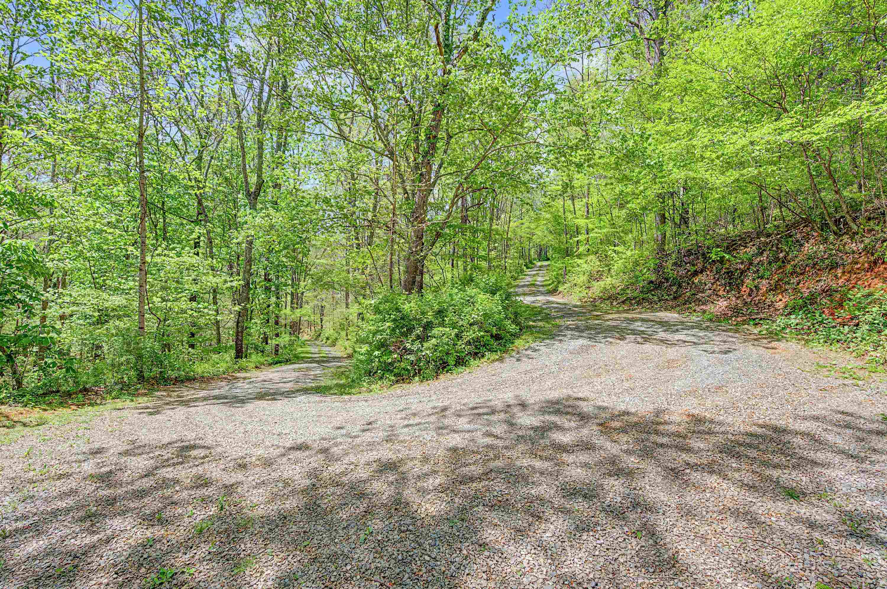 805 Sunset River Road Ceres VA 24318