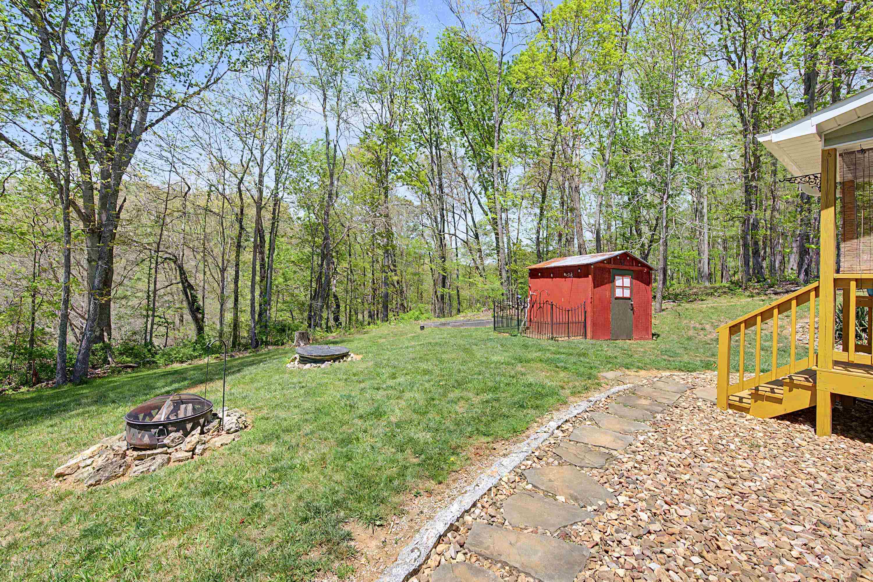 805 Sunset River Road Ceres VA 24318