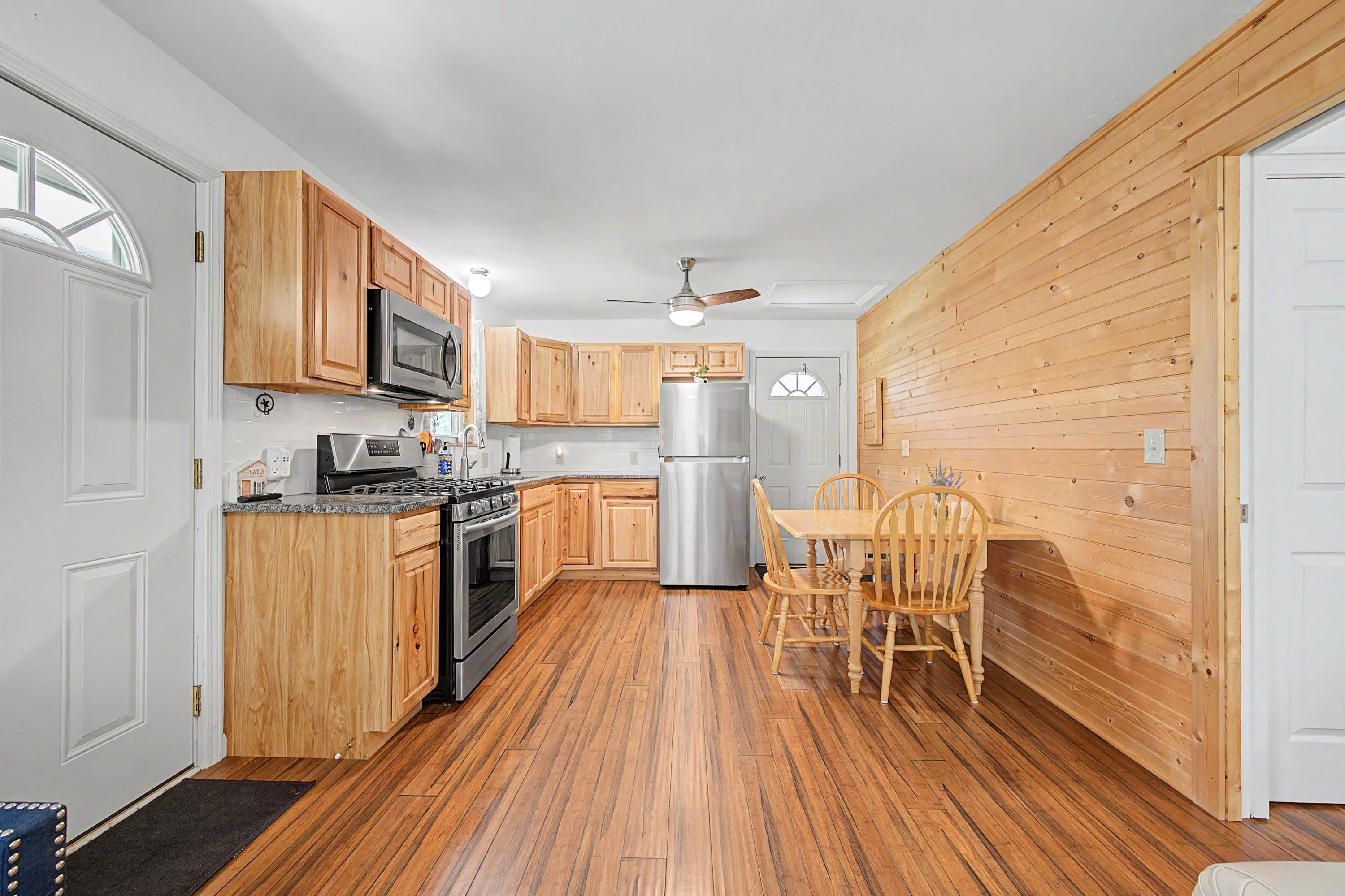 805 Sunset River Road Ceres VA 24318