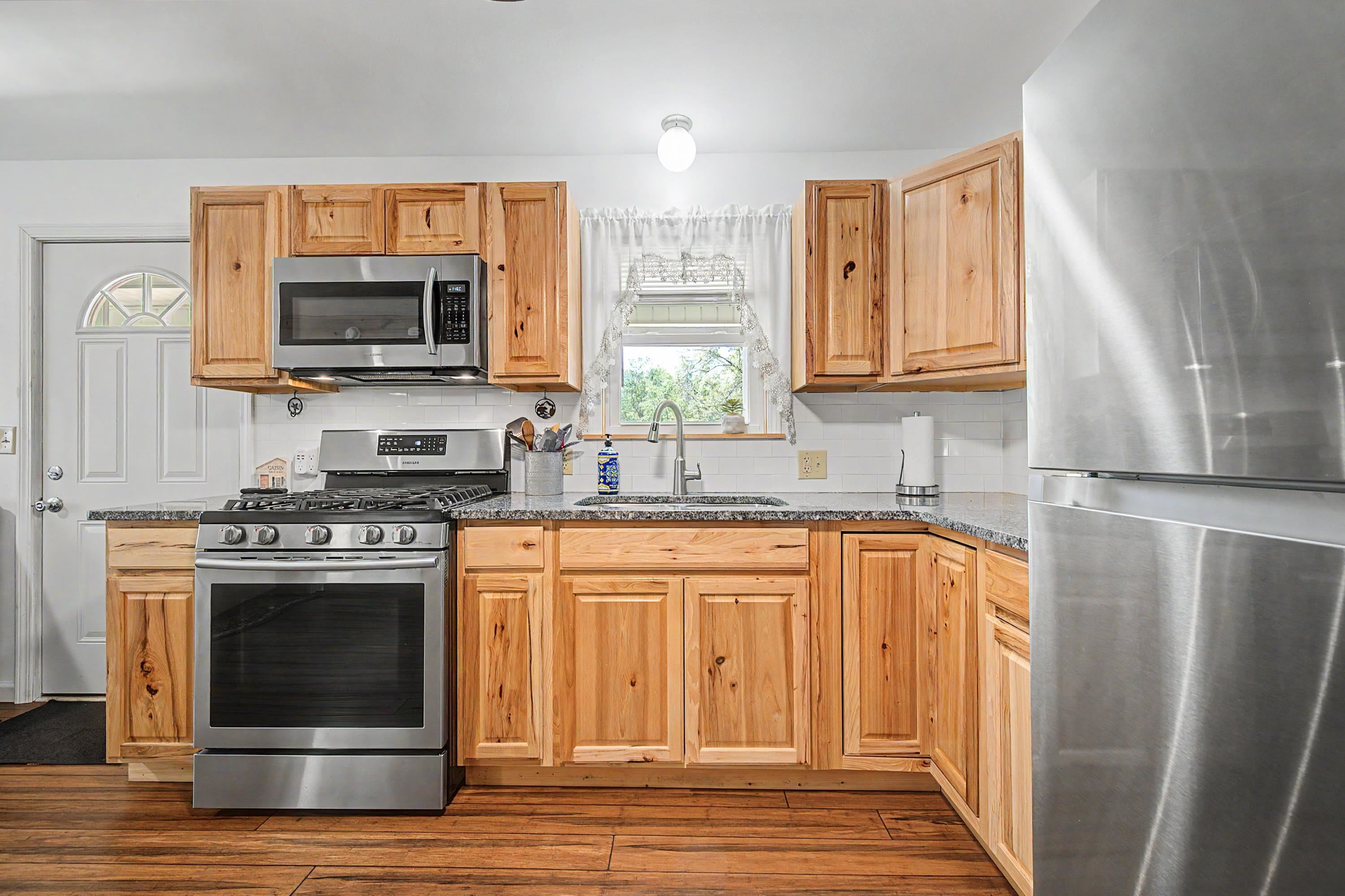 805 Sunset River Road Ceres VA 24318