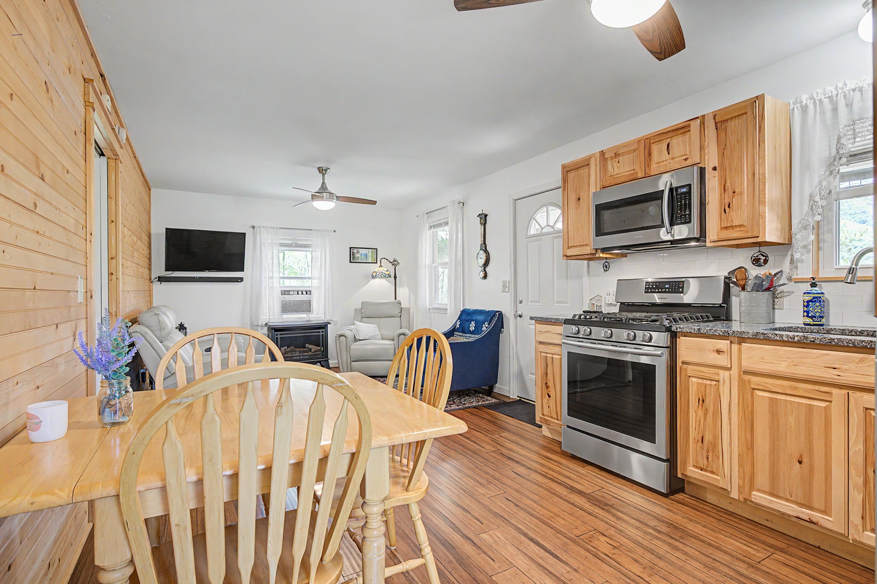 805 Sunset River Road Ceres VA 24318