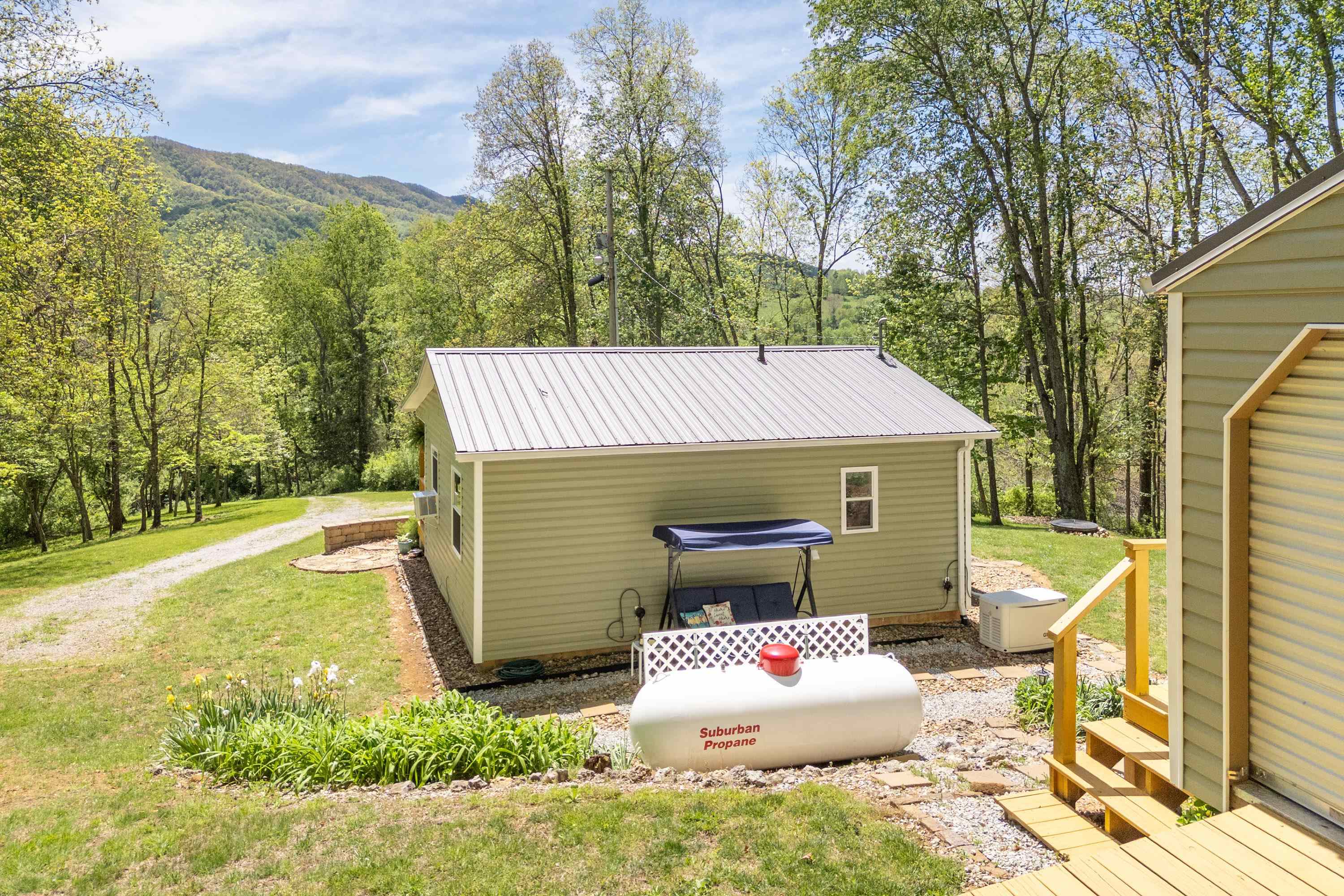 805 Sunset River Road Ceres VA 24318