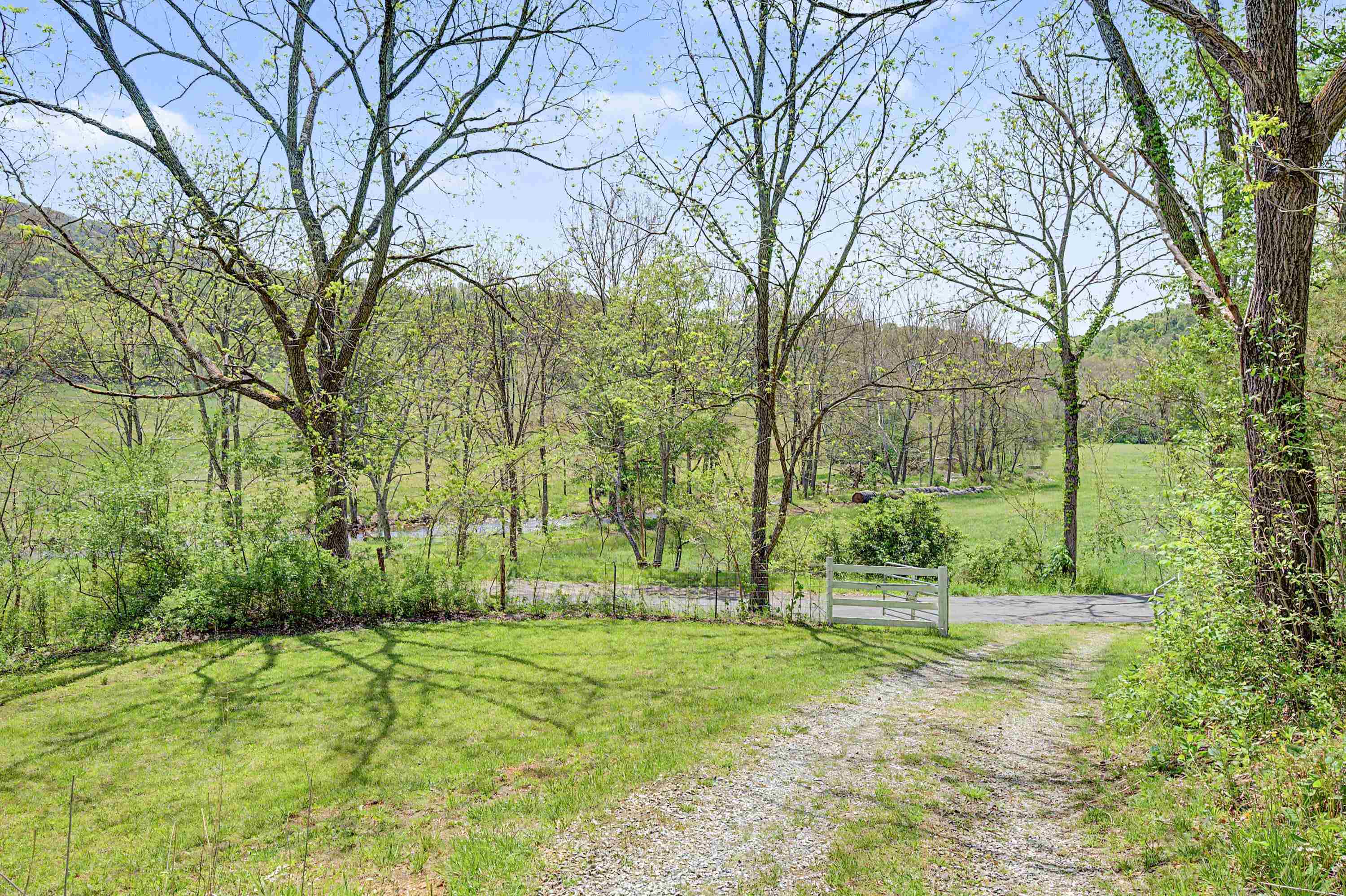 805 Sunset River Road Ceres VA 24318