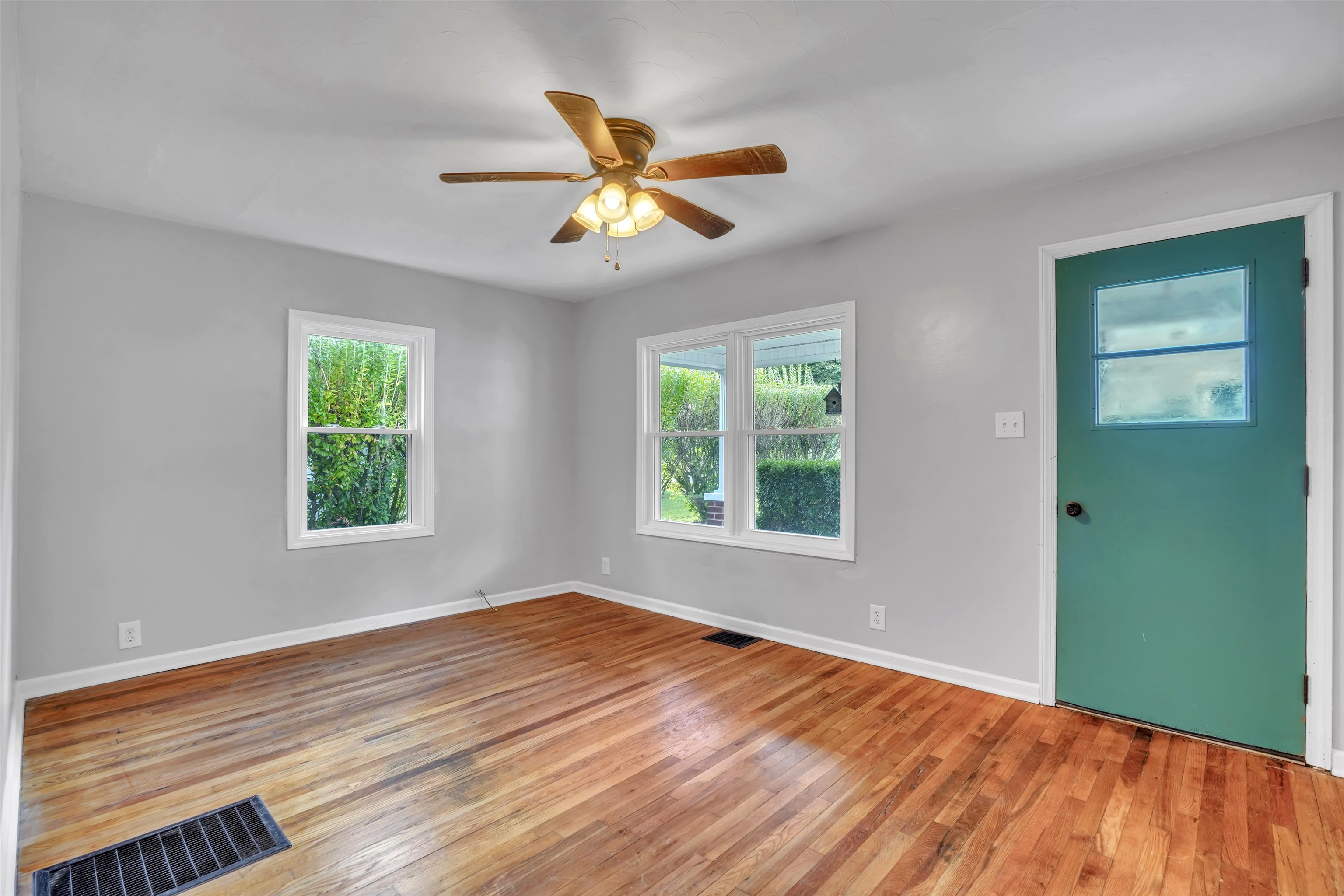 178 Crestwood Drive Narrows VA 24124