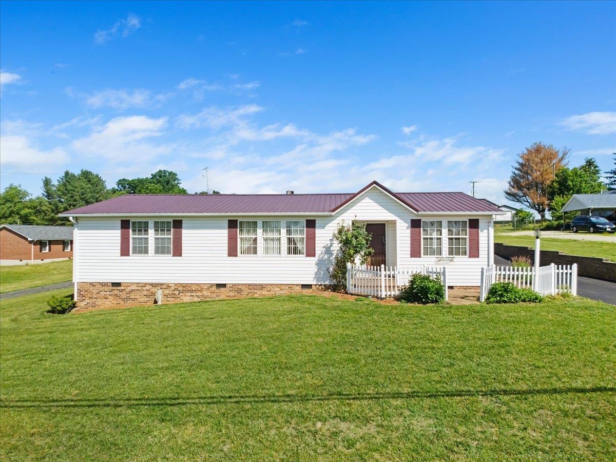 7727 Brooklyn Road Fairlawn VA 24141
