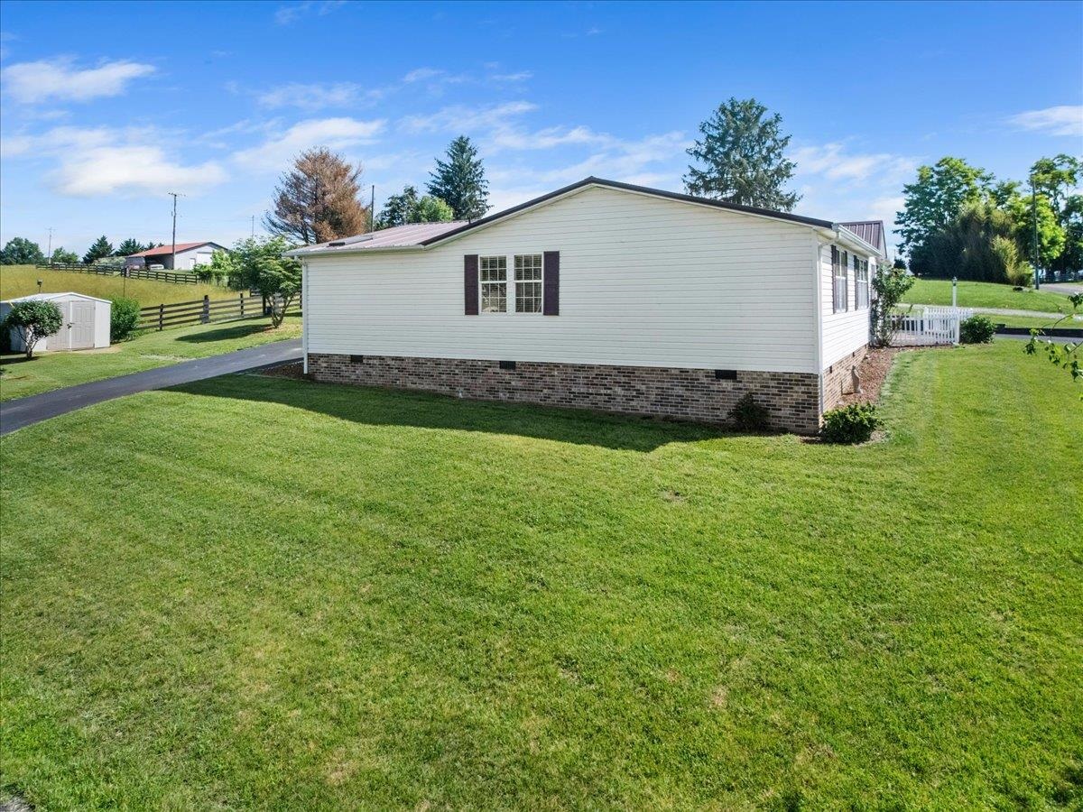 7727 Brooklyn Road Fairlawn VA 24141