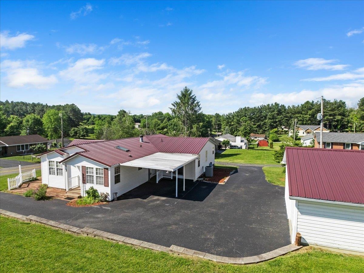 7727 Brooklyn Road Fairlawn VA 24141