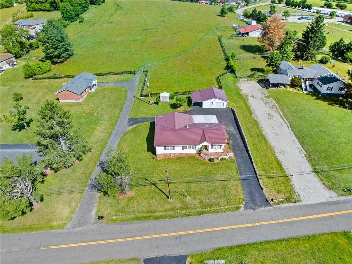 7727 Brooklyn Road Fairlawn VA 24141