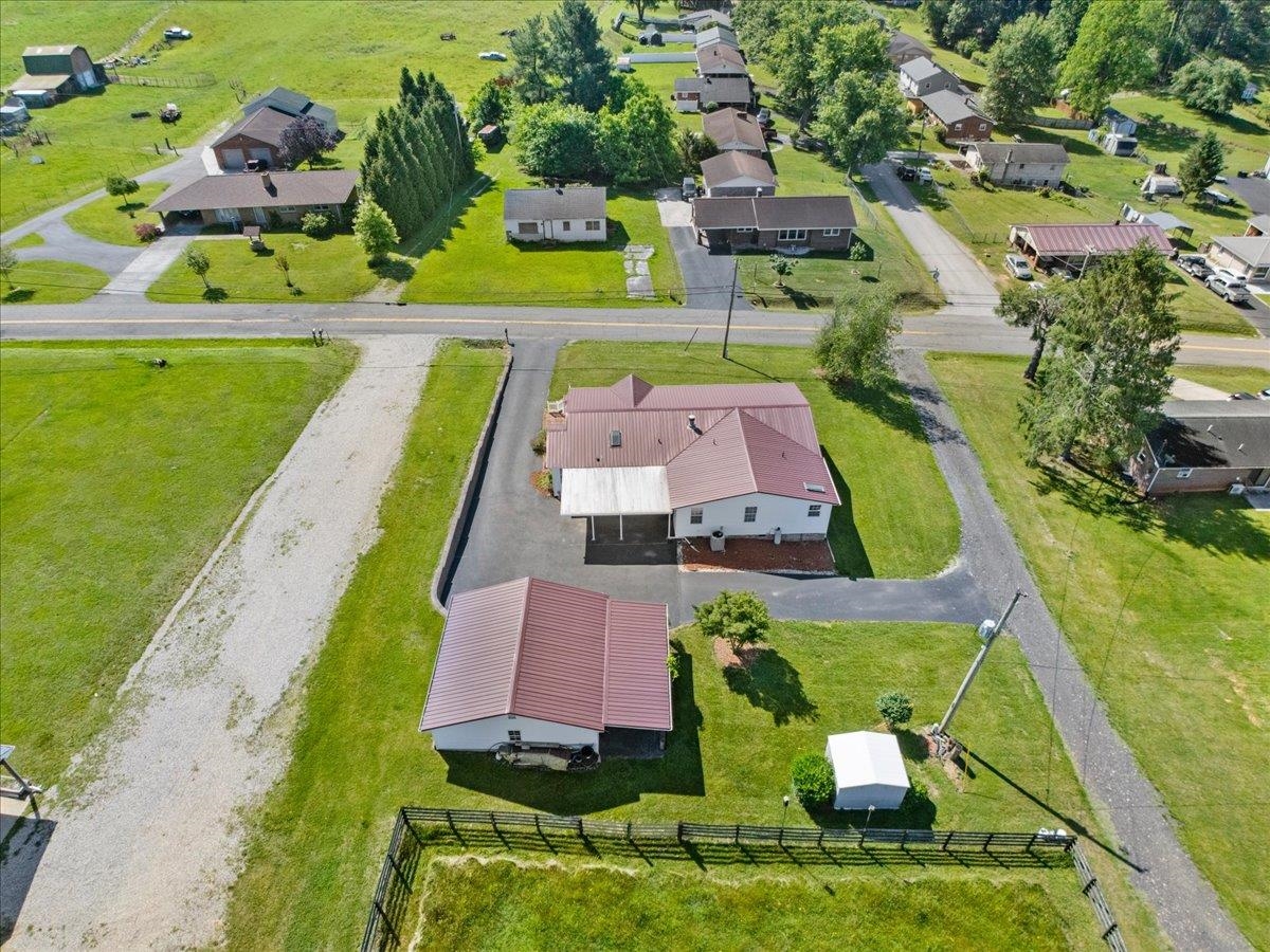 7727 Brooklyn Road Fairlawn VA 24141