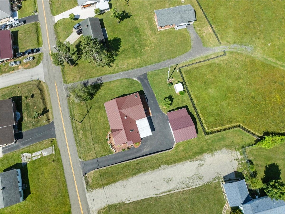 7727 Brooklyn Road Fairlawn VA 24141