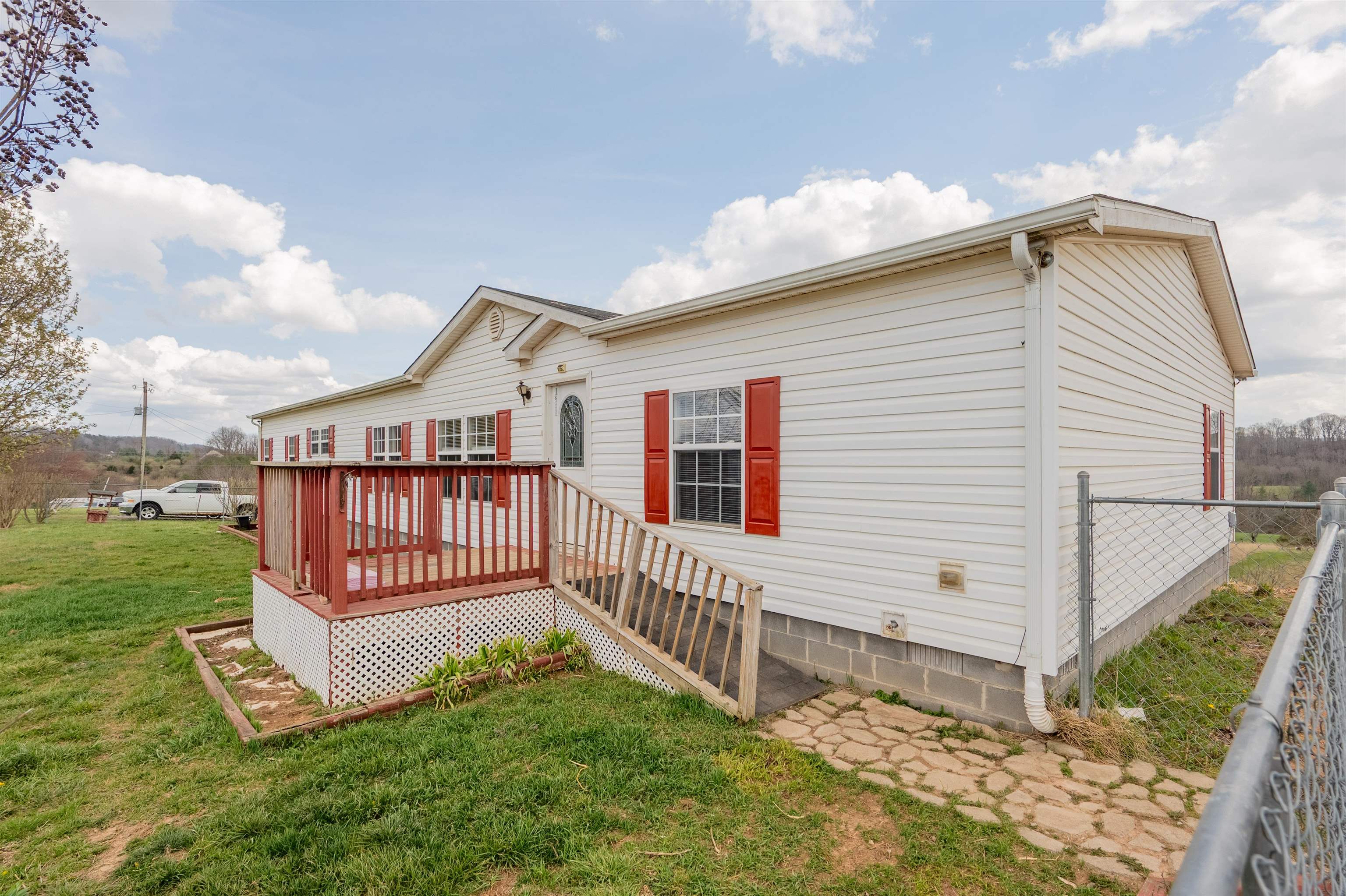 188 Grandview Drive Max Meadows VA 24360