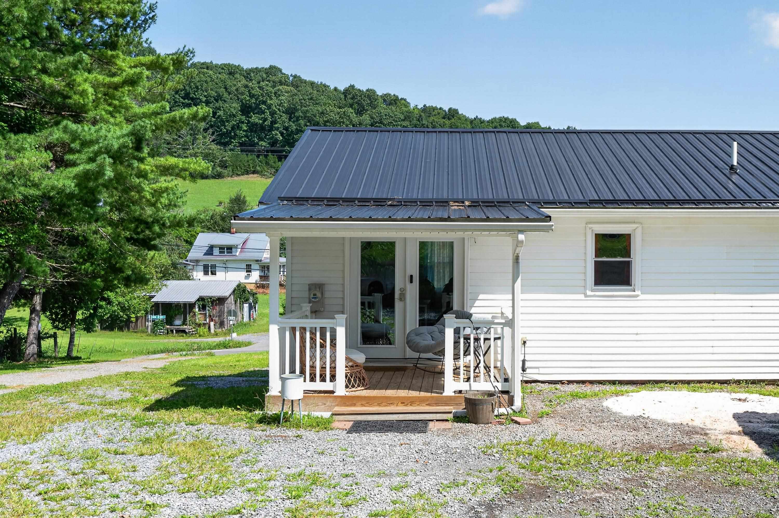 981 Cripple Creek Road Wytheville VA 24382