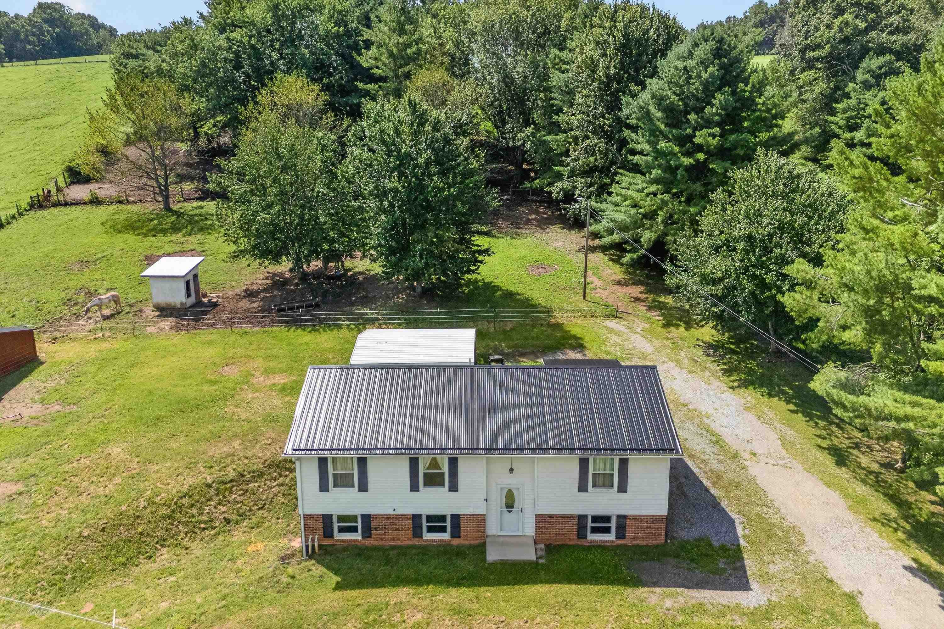 981 Cripple Creek Road Wytheville VA 24382