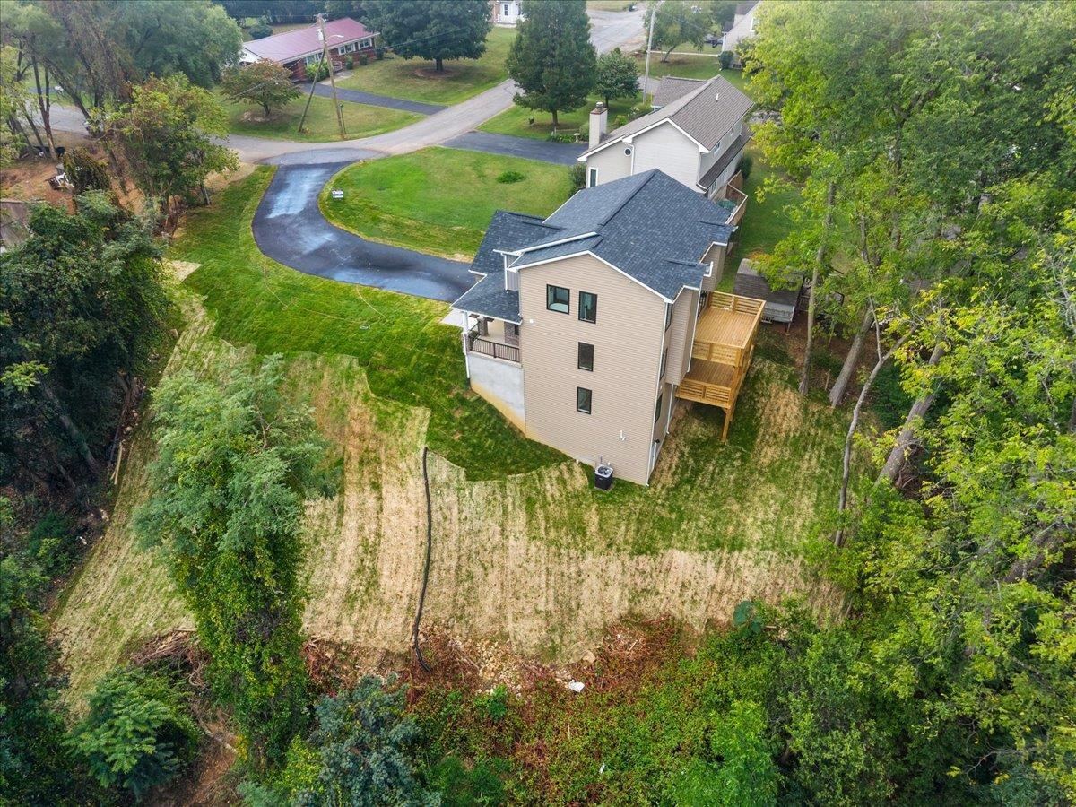 811 Third Street Radford VA 24141