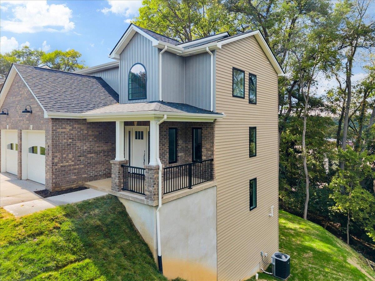 811 Third Street Radford VA 24141