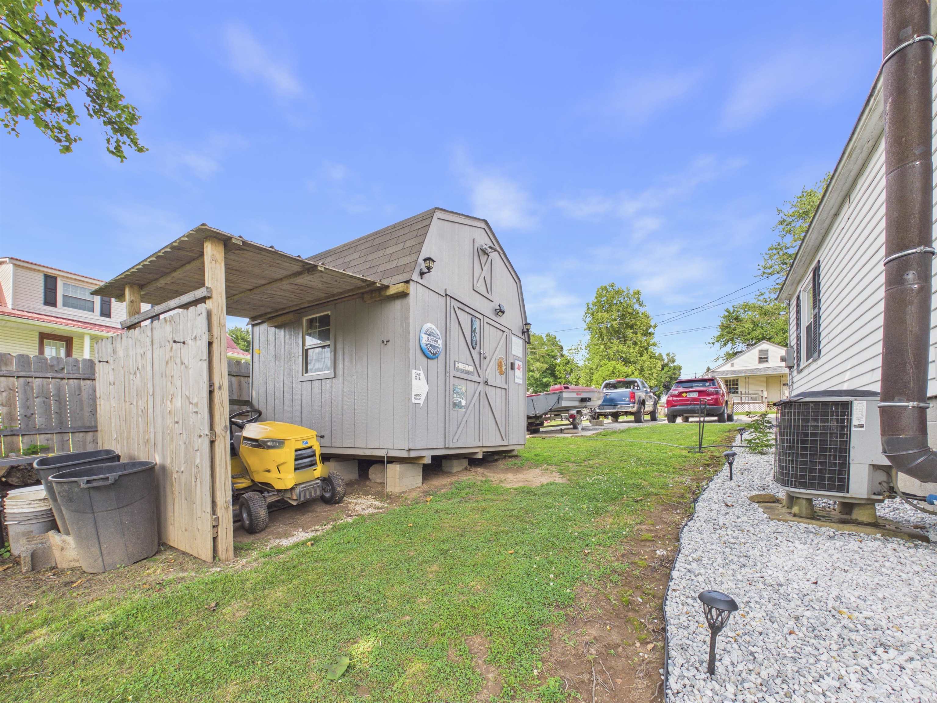 605 Giles Street Pearisburg VA 24134