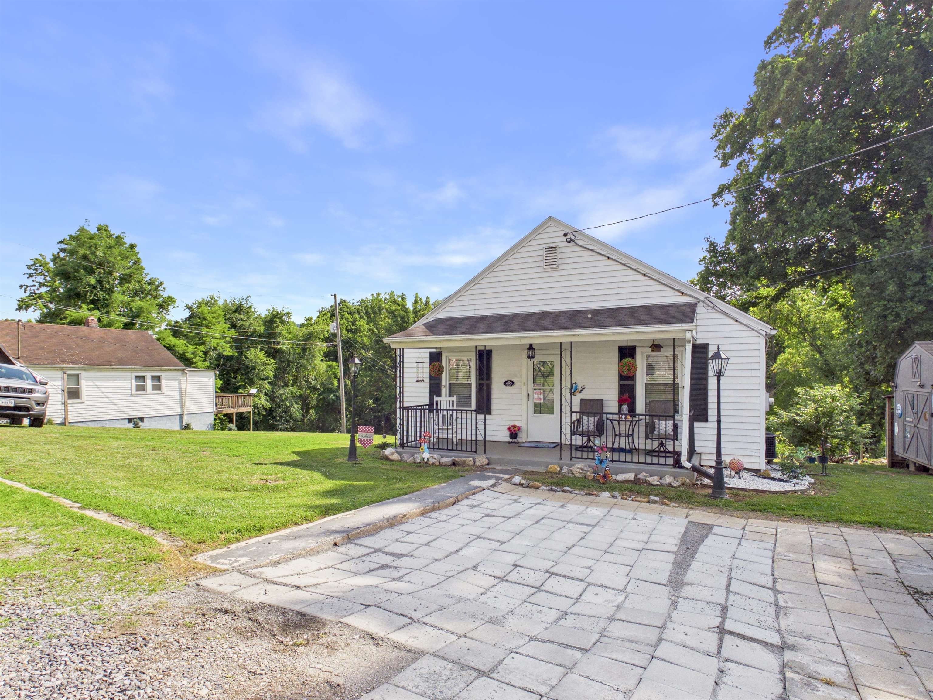 605 Giles Street Pearisburg VA 24134