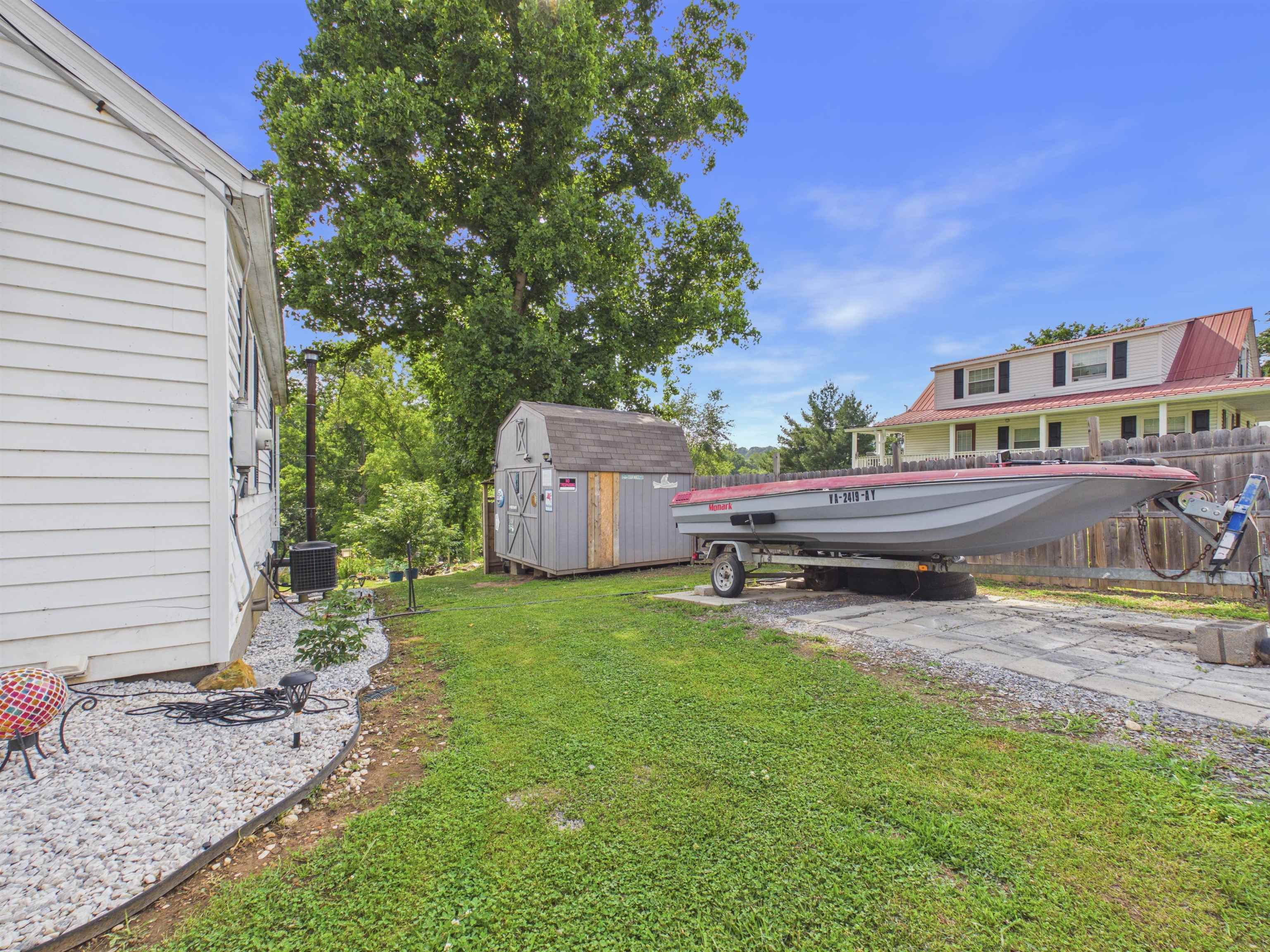 605 Giles Street Pearisburg VA 24134