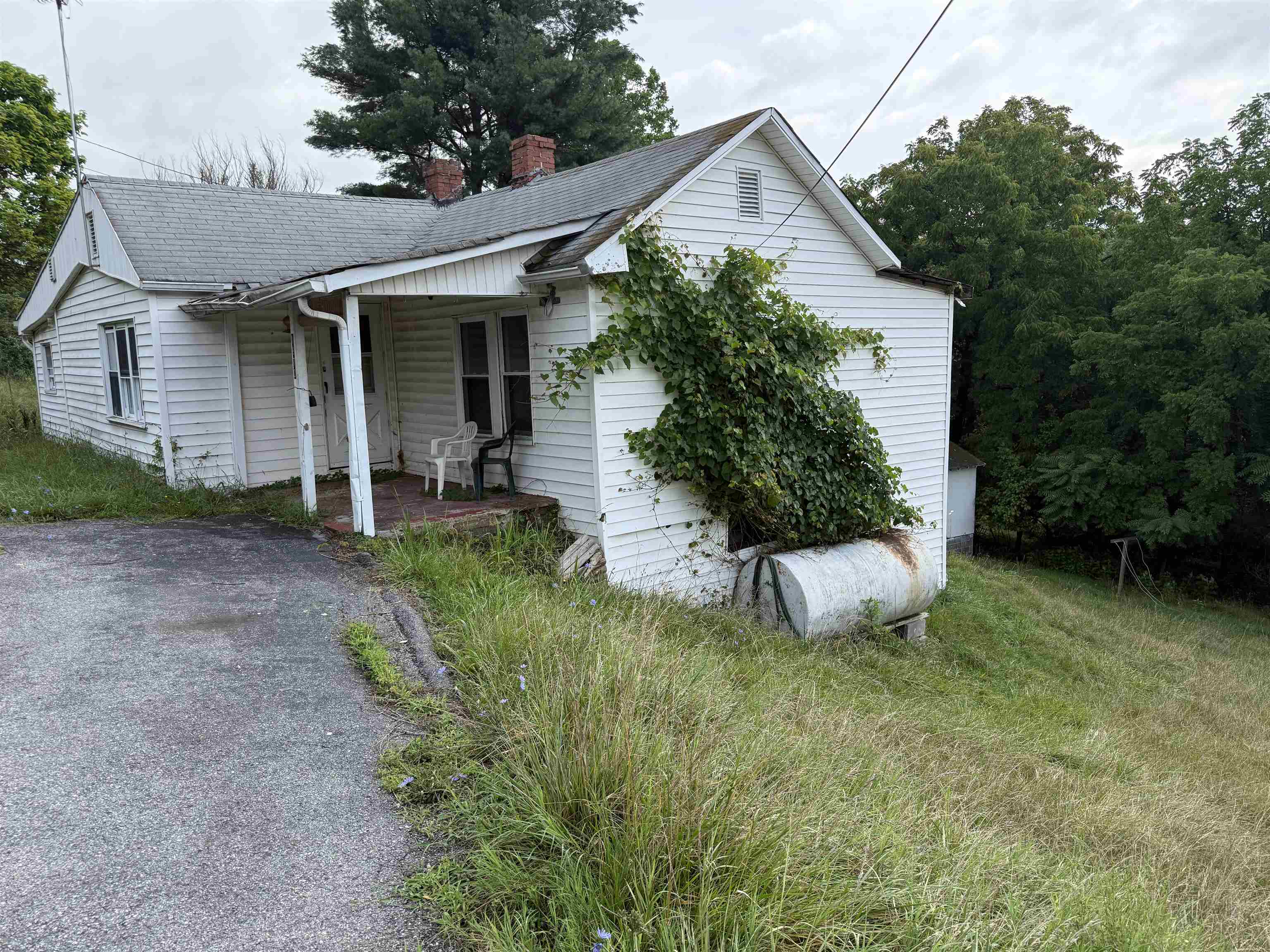 1970 Snider Lane Pulaski VA 24301