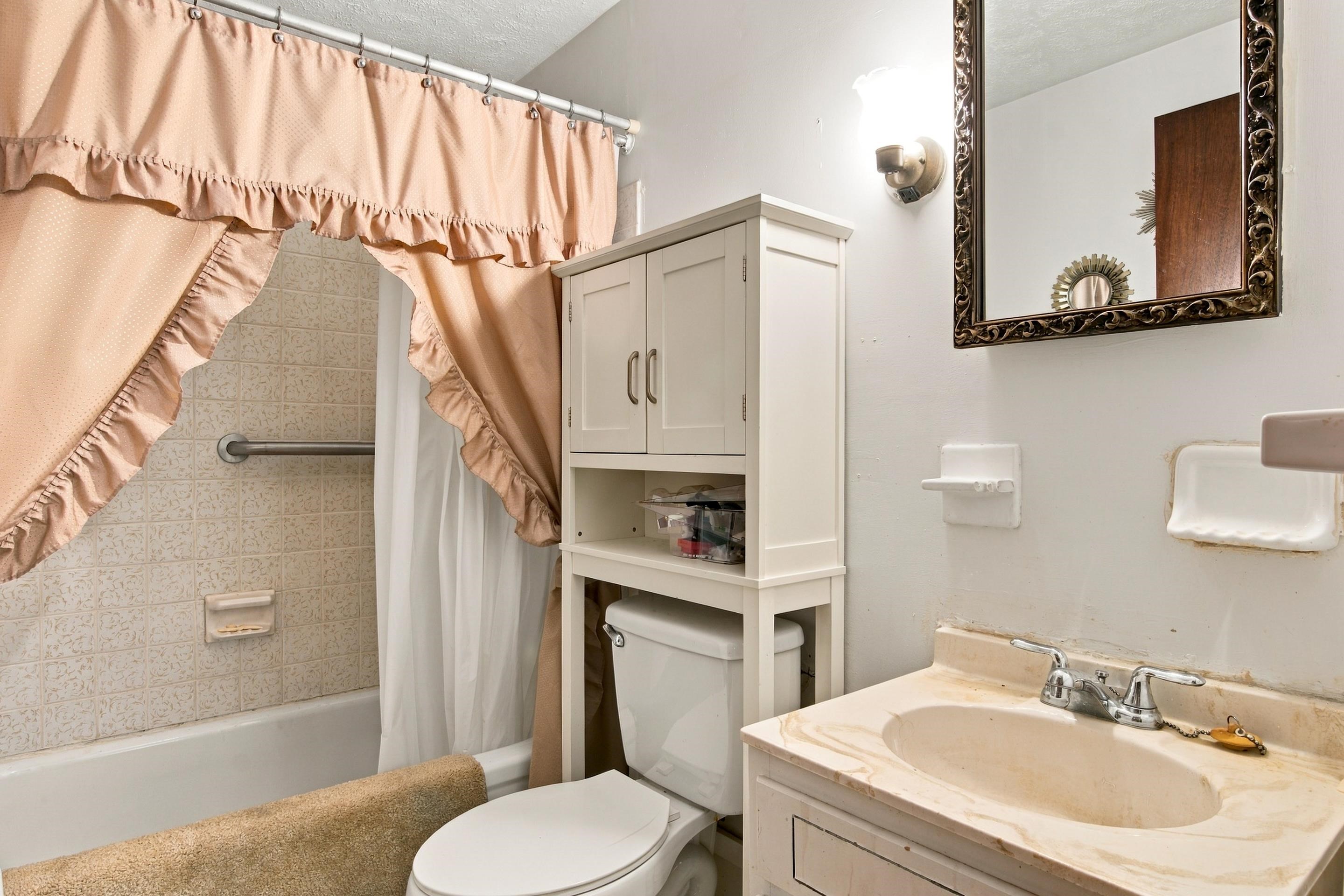 102 Foundry Place Radford VA 24141