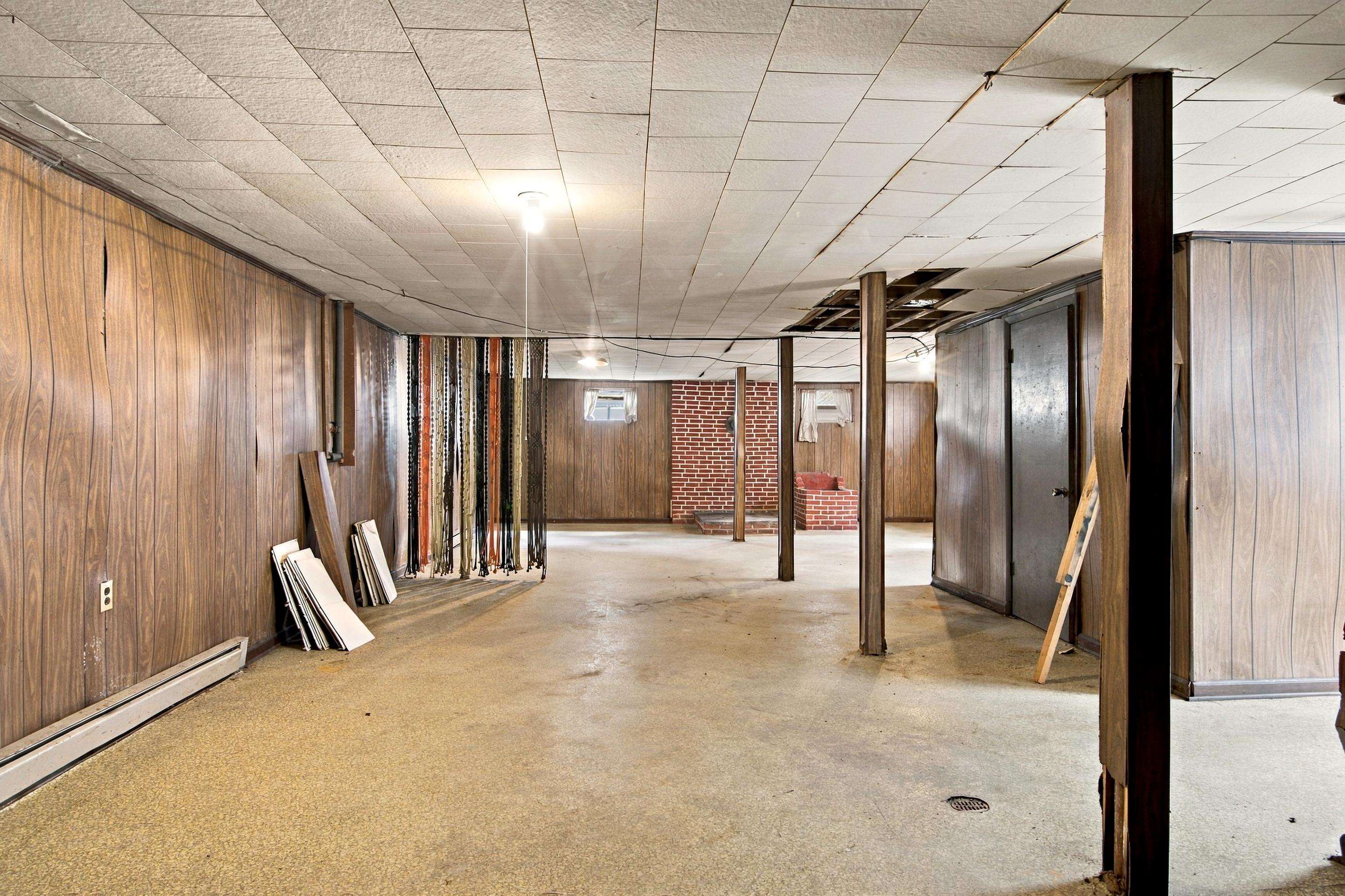 102 Foundry Place Radford VA 24141