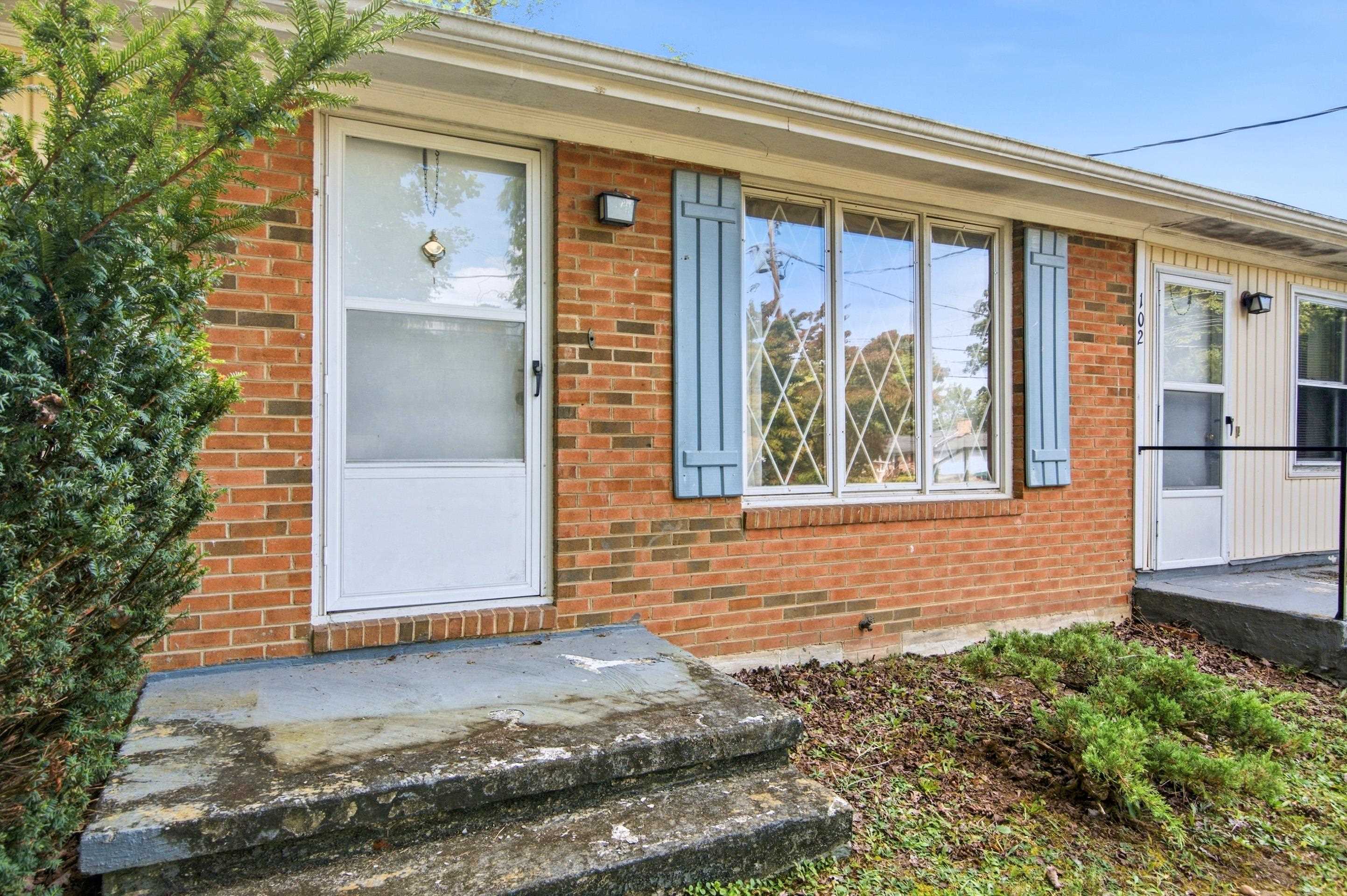 102 Foundry Place Radford VA 24141