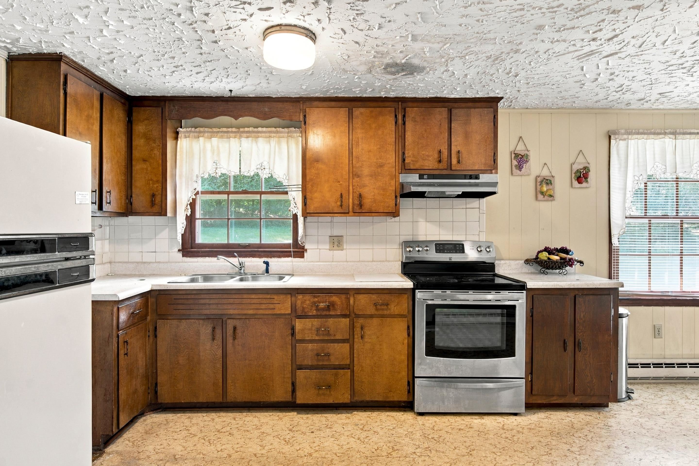 102 Foundry Place Radford VA 24141