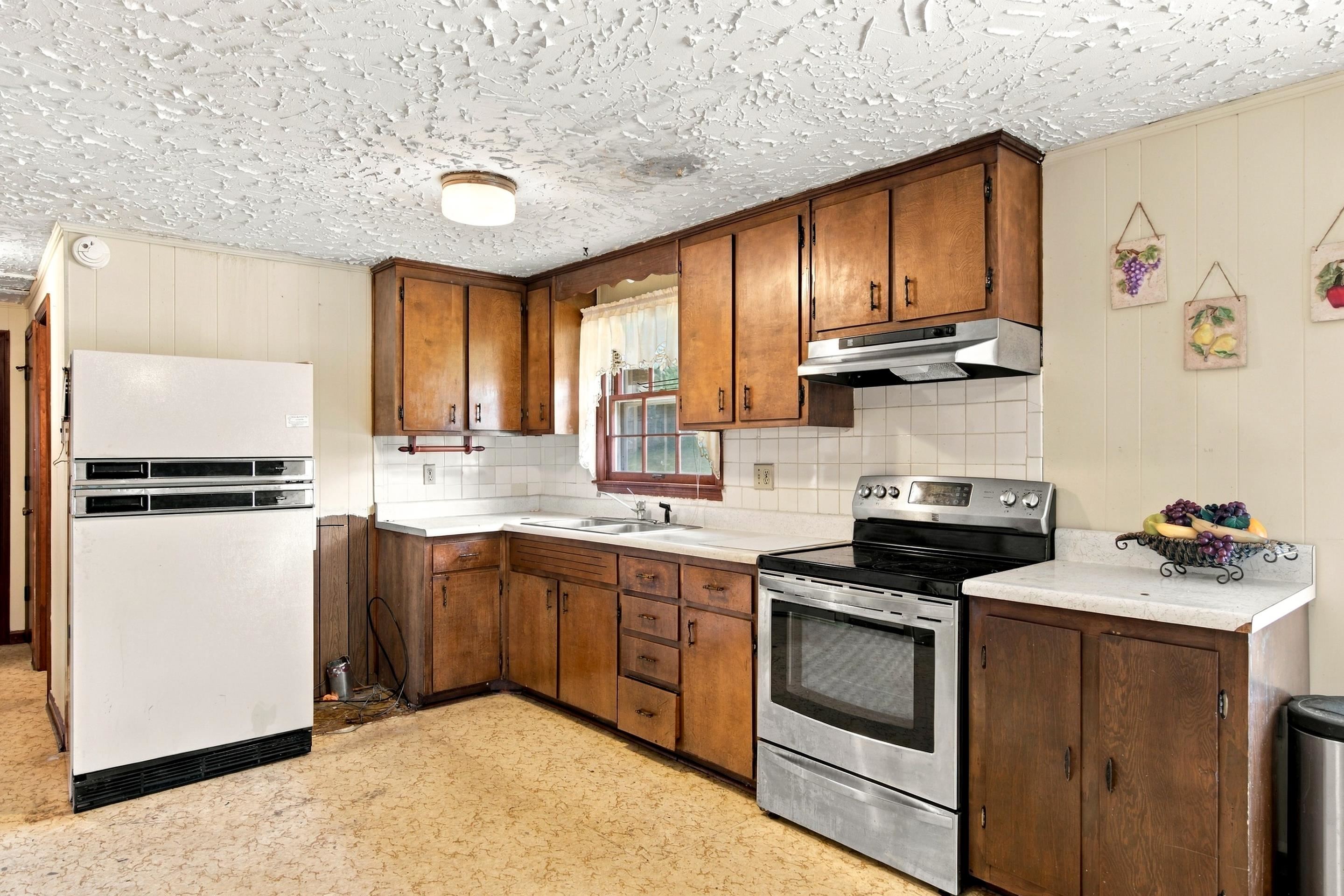 102 Foundry Place Radford VA 24141