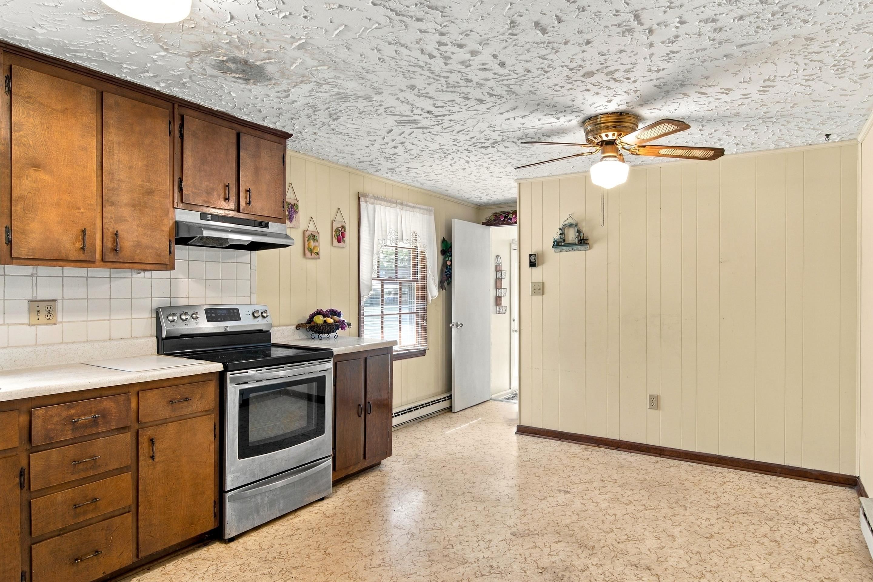 102 Foundry Place Radford VA 24141