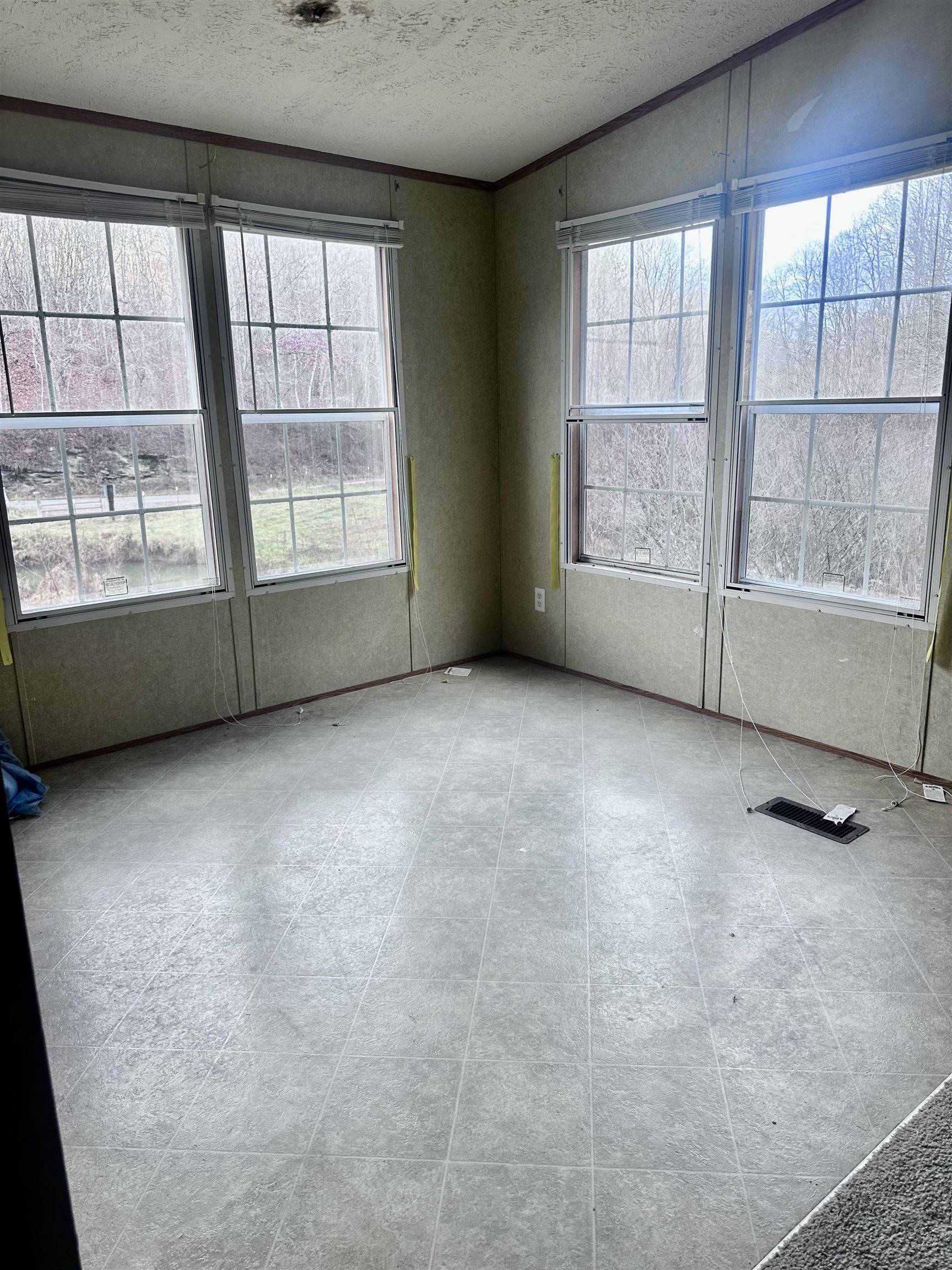 7688 Mud Fork Road Bluefield VA 24605