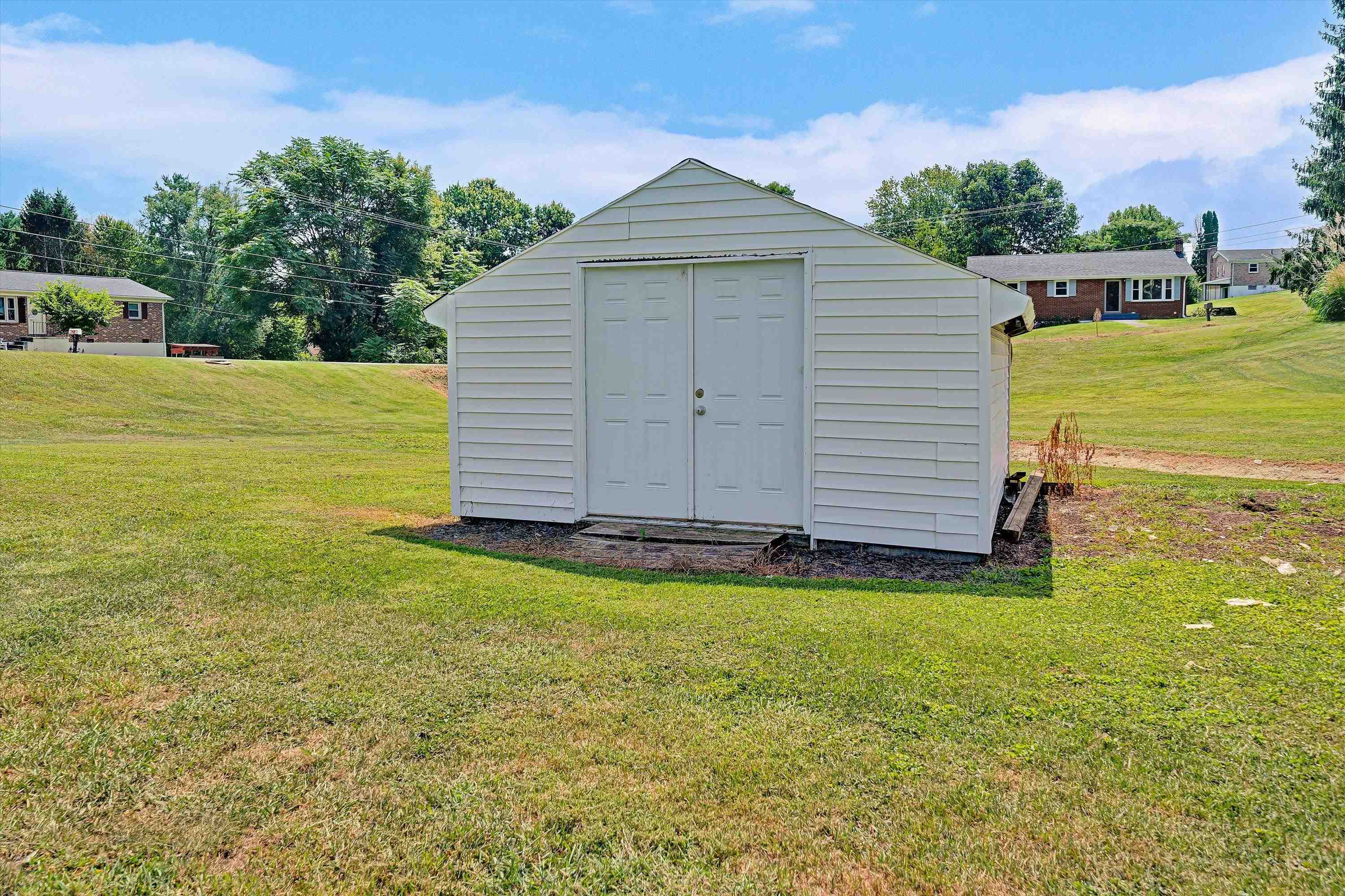 5800 William Drive Dublin VA 24084