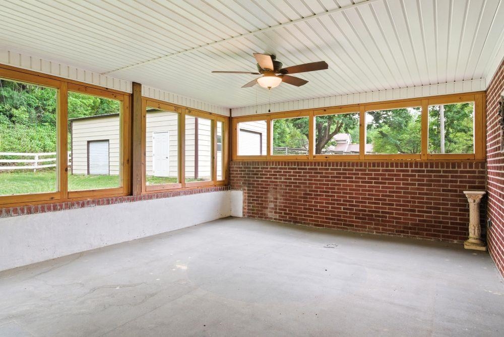 1961 Wolf Creek Road Narrows VA 24124