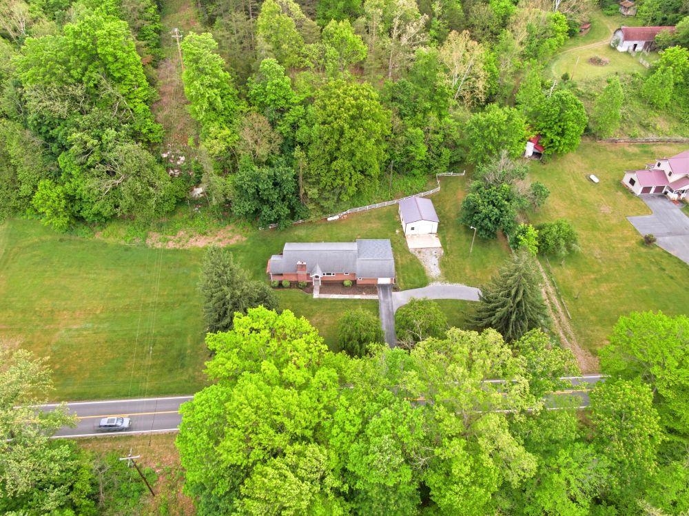 1961 Wolf Creek Road Narrows VA 24124