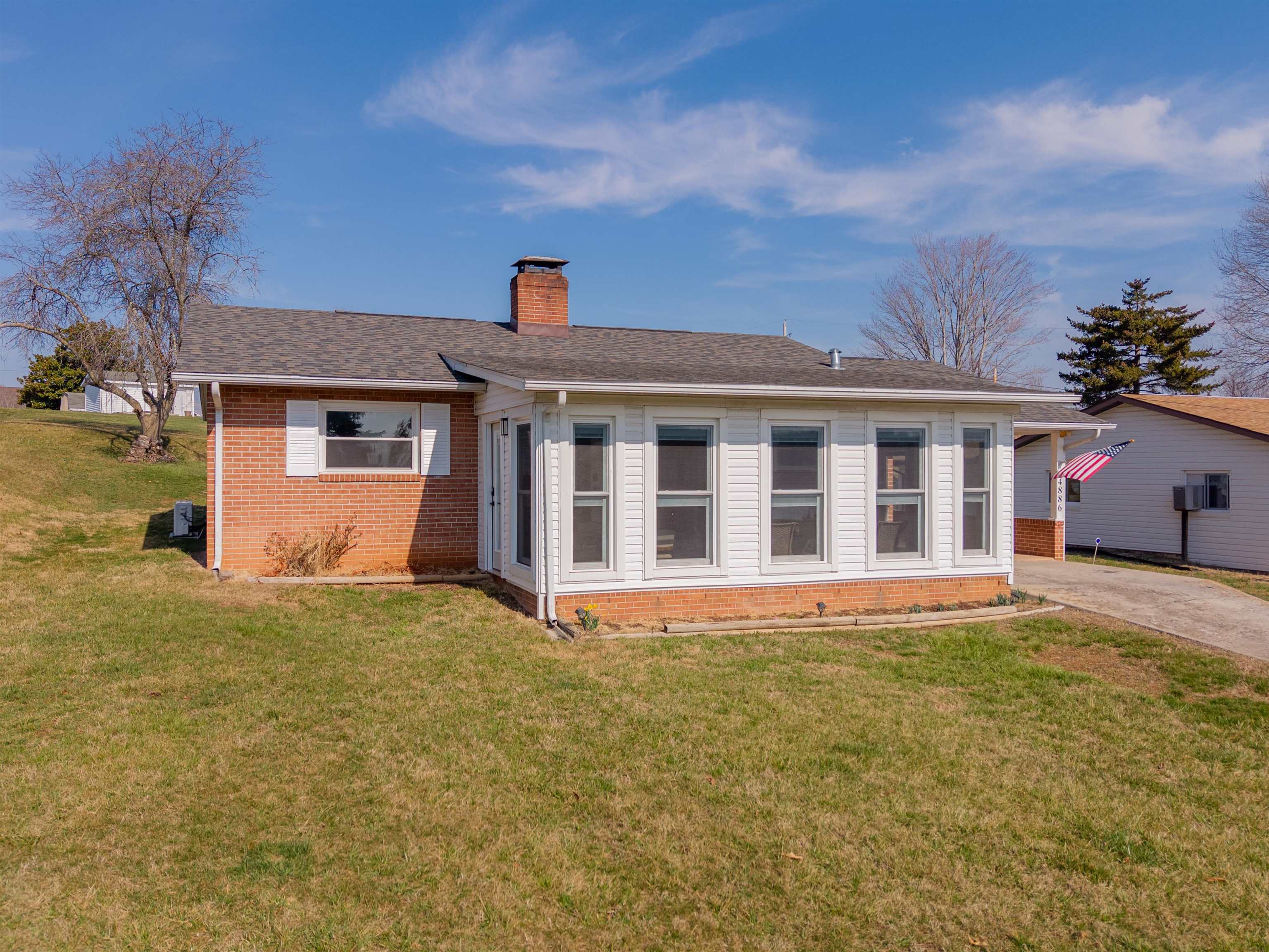 4886 Lakeshore Drive Dublin VA 24084