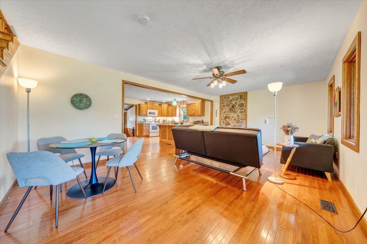 2275 Union School Road SW Floyd VA 24091