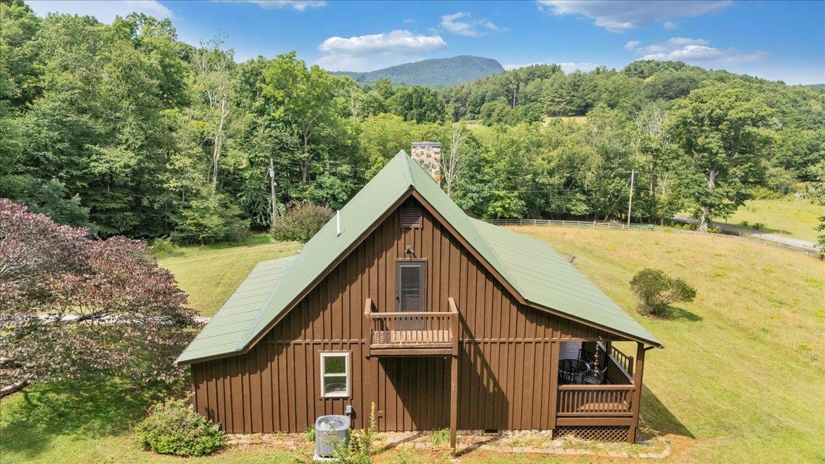 2275 Union School Road SW Floyd VA 24091