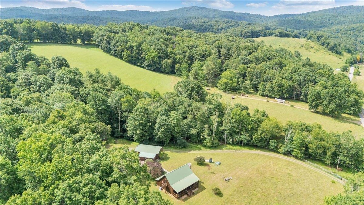 2275 Union School Road SW Floyd VA 24091