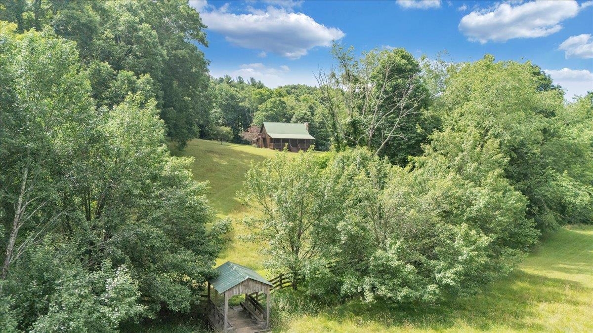 2275 Union School Road SW Floyd VA 24091