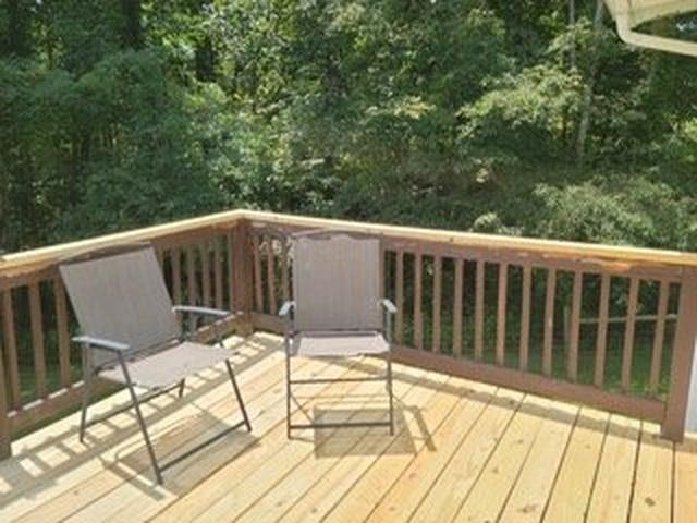 6586 Parrott Mountain Drive Parrott VA 24132