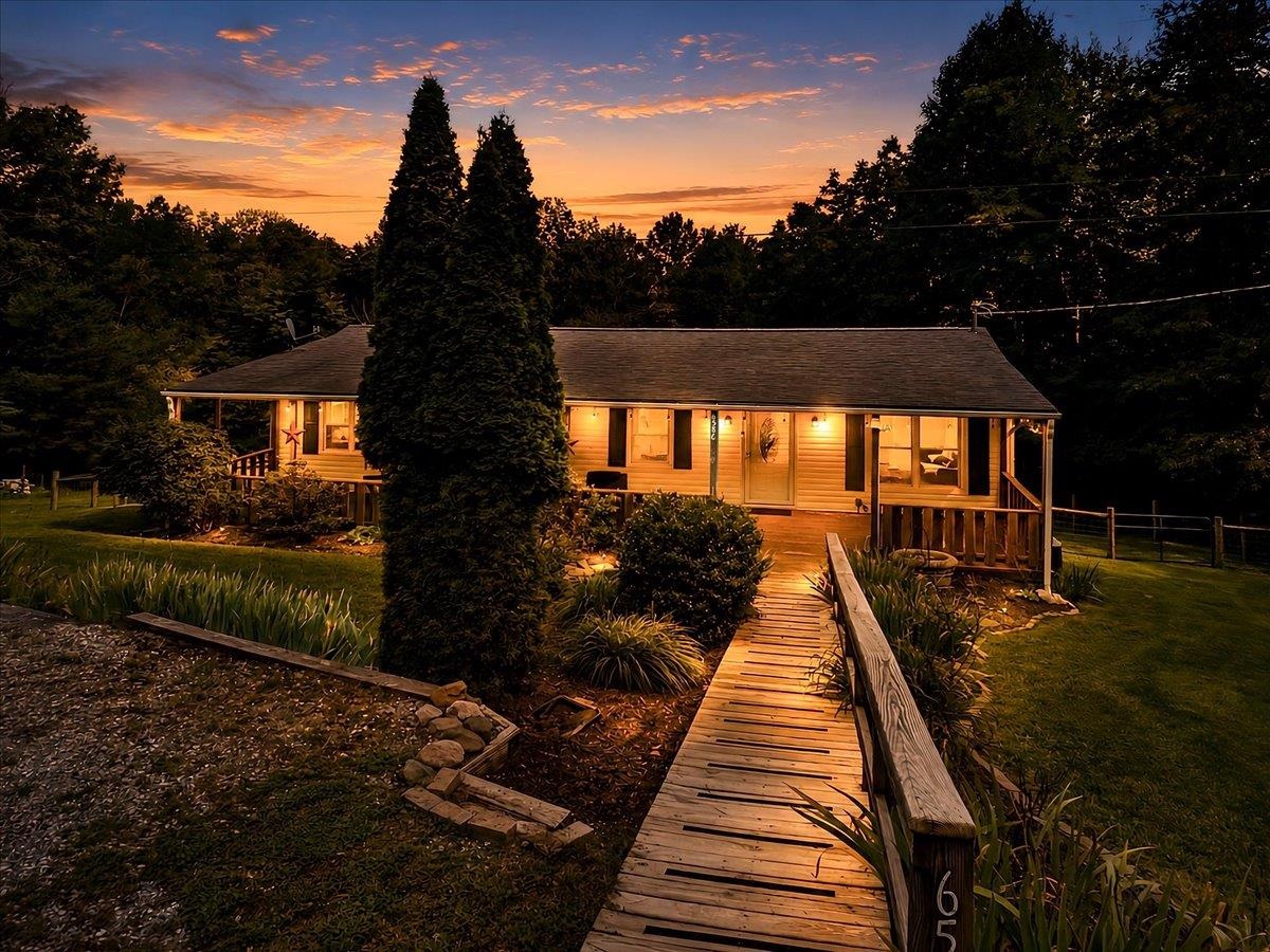 6586 Parrott Mountain Drive Parrott VA 24132