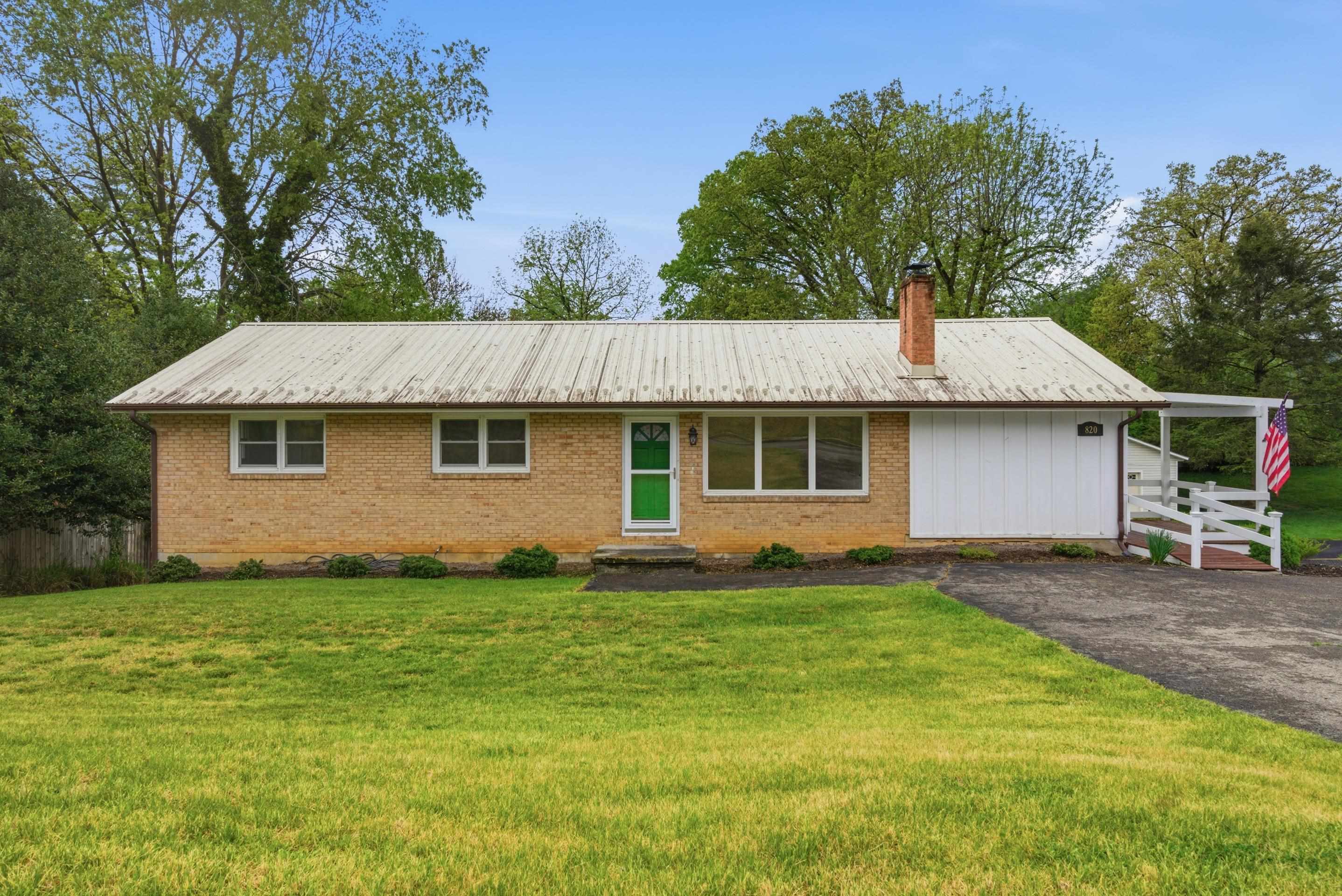 820 Seventh Street Radford VA 24141