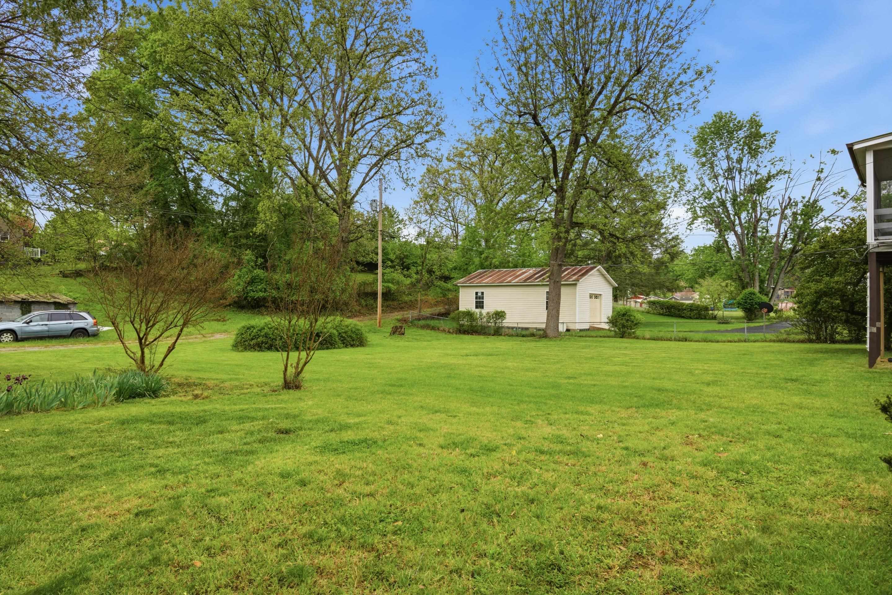 820 Seventh Street Radford VA 24141