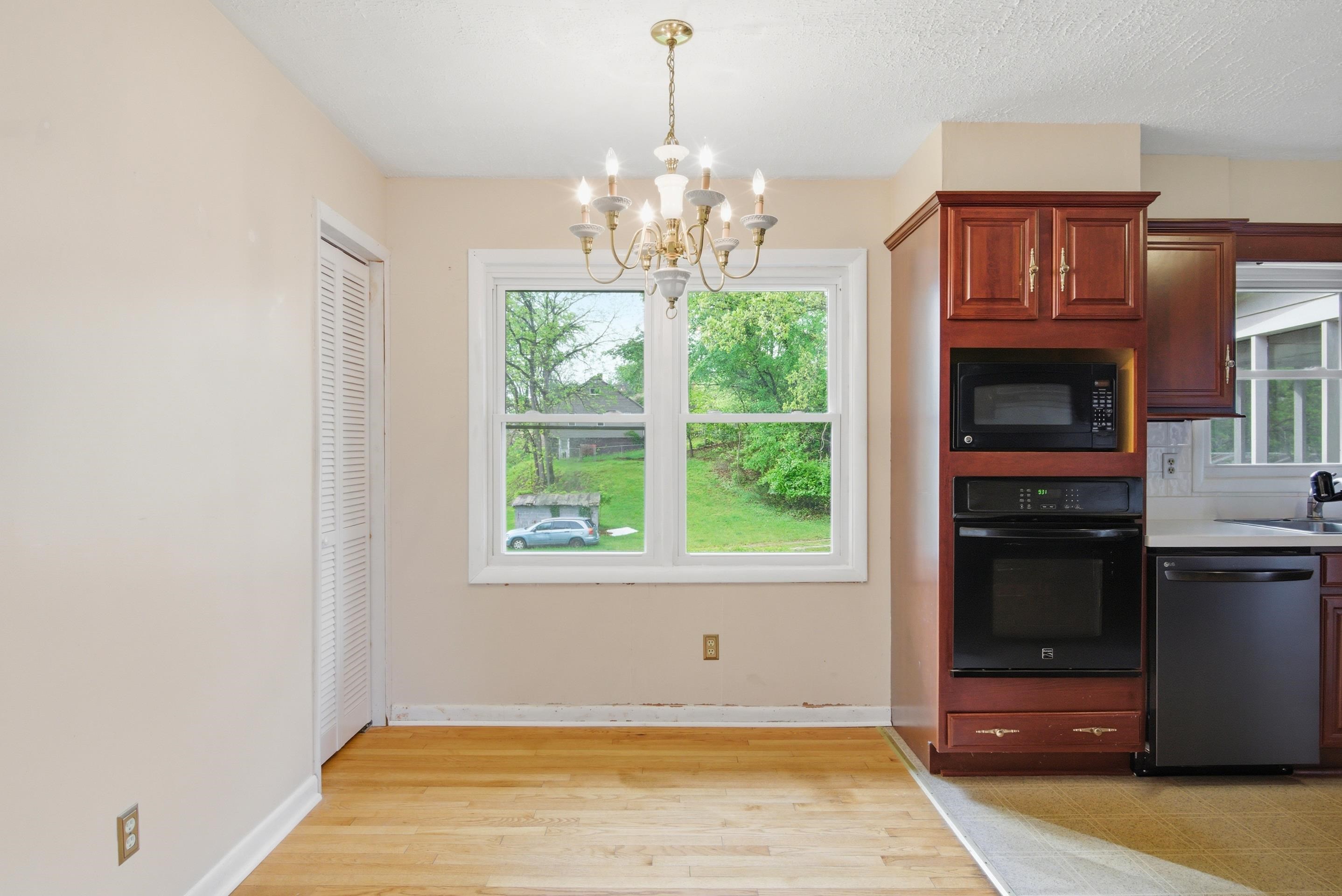 820 Seventh Street Radford VA 24141