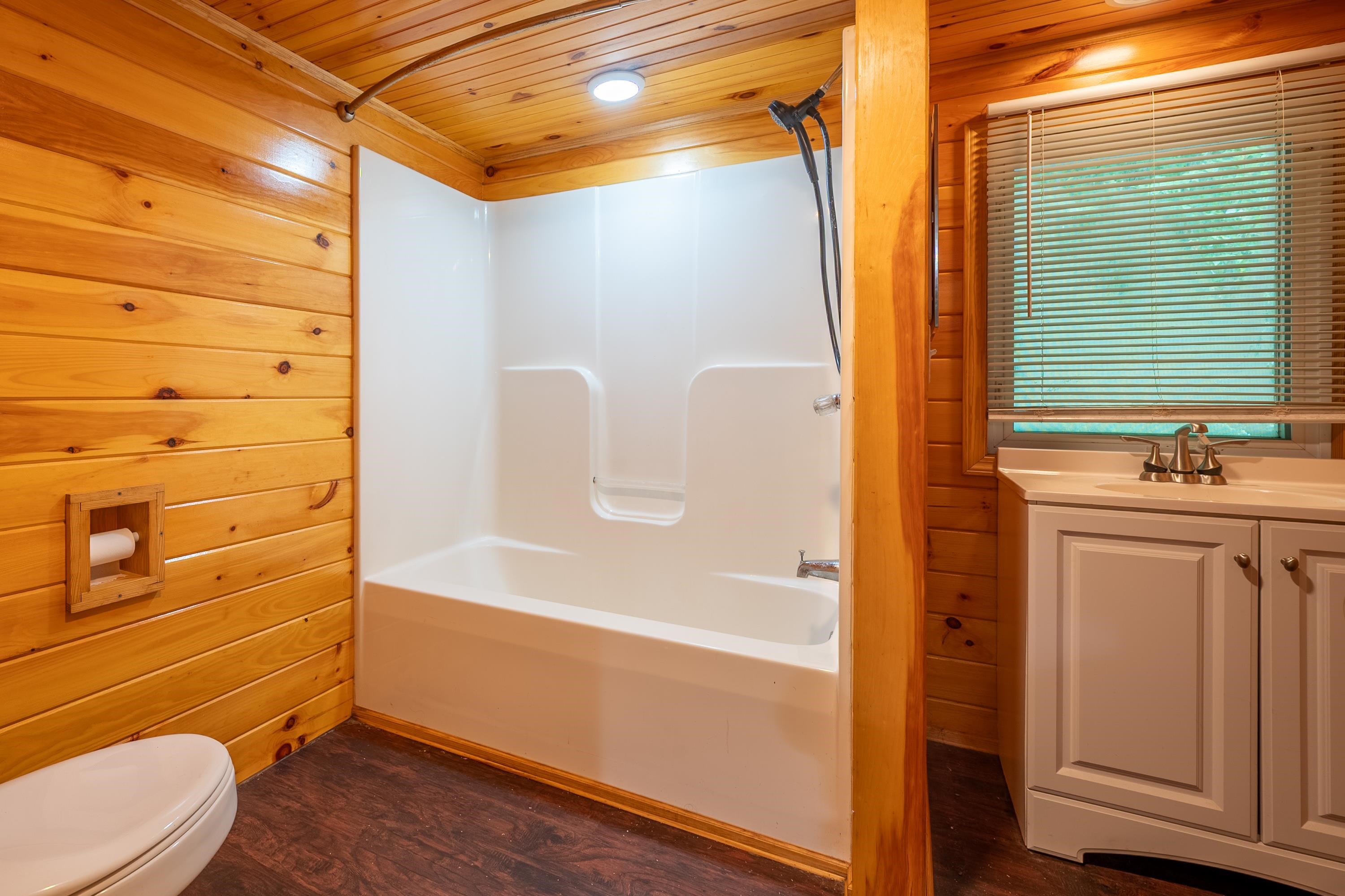 2890 Stonewall Road NW Pilot VA 24138