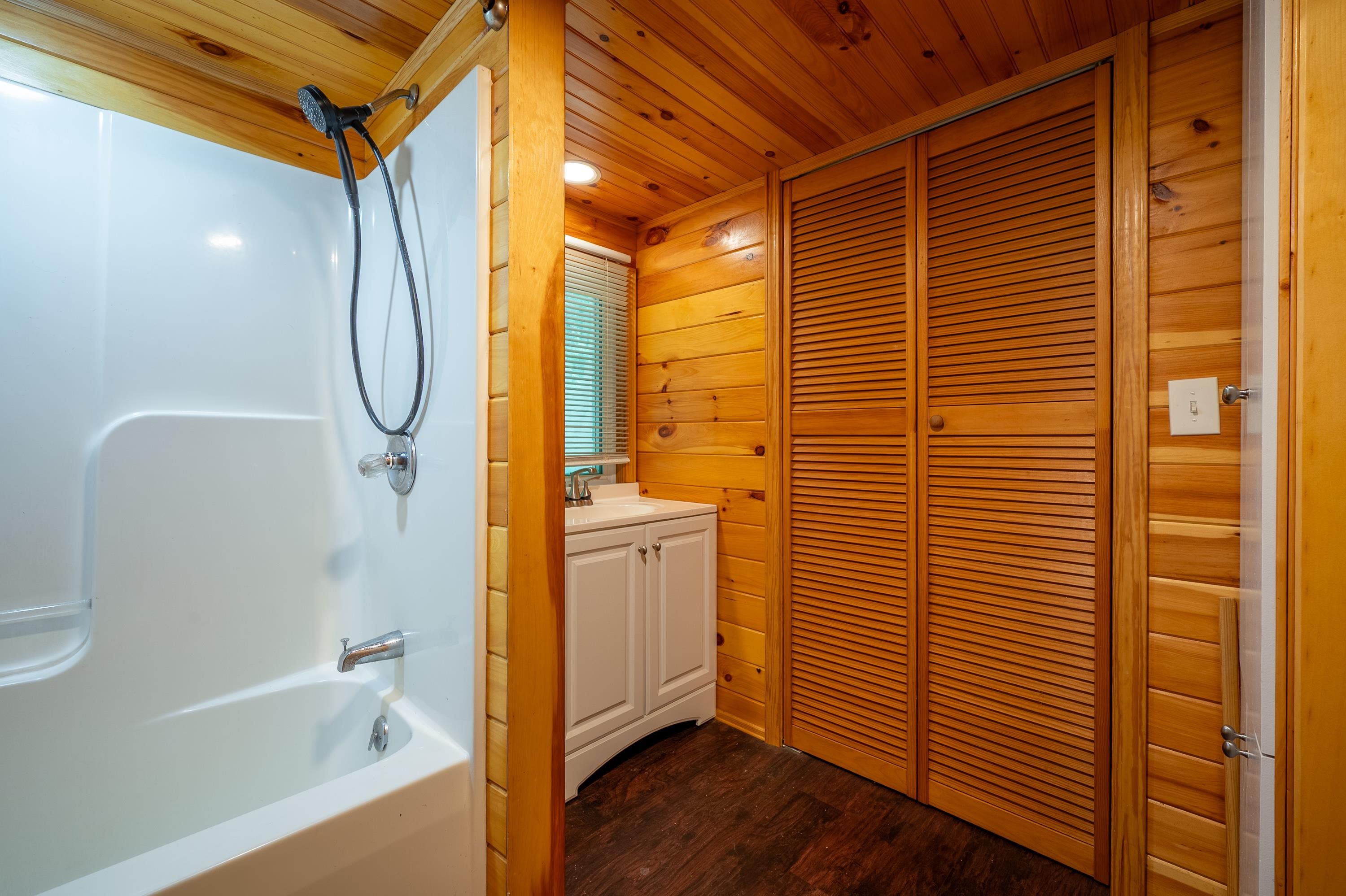 2890 Stonewall Road NW Pilot VA 24138