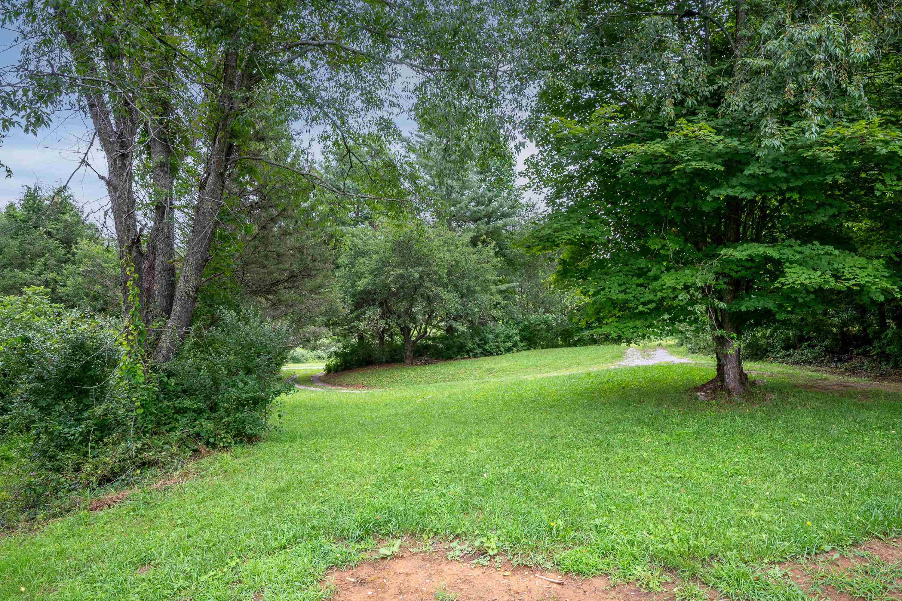 2890 Stonewall Road NW Pilot VA 24138
