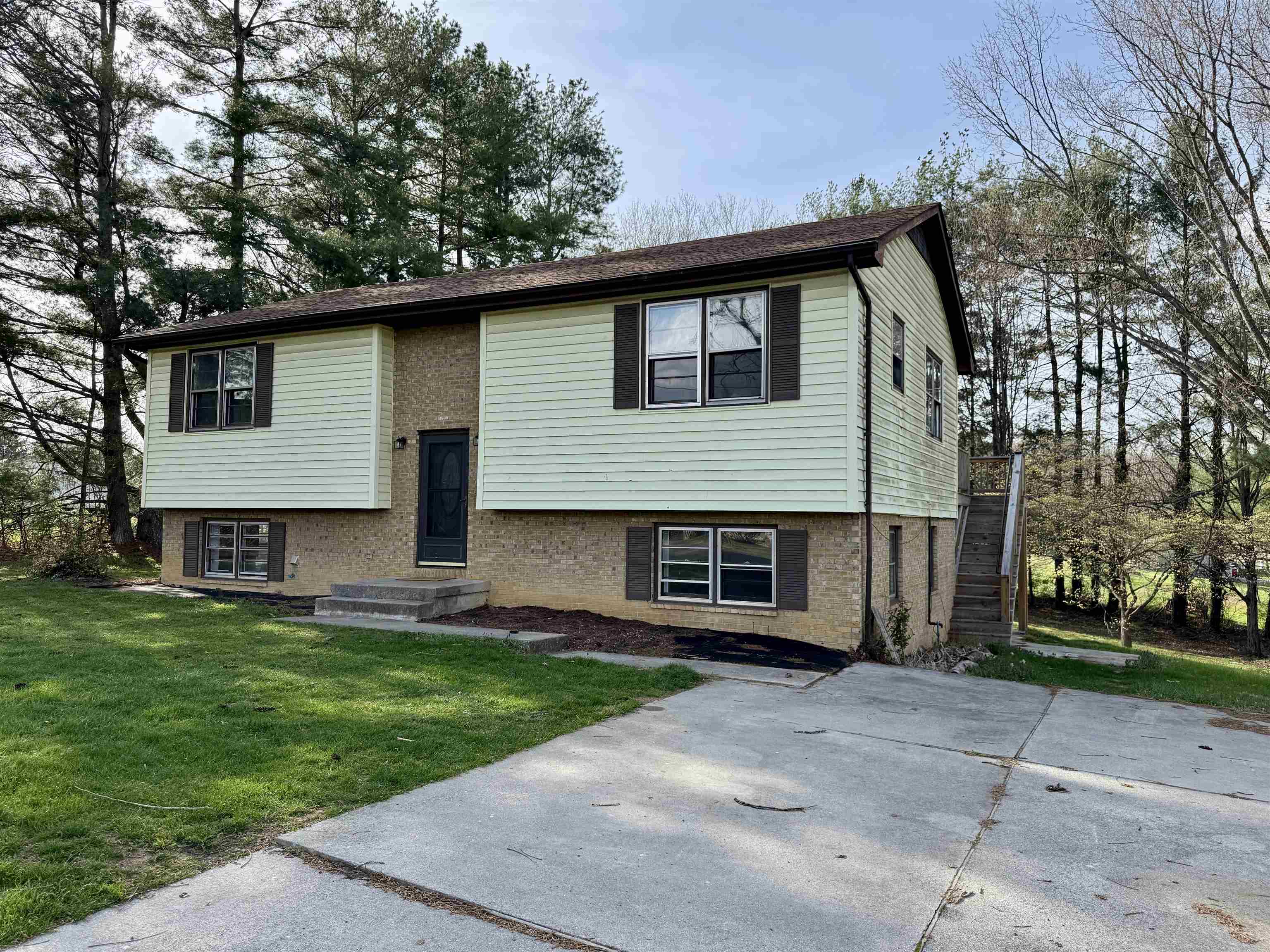 101 3rd Street Dublin VA 24084