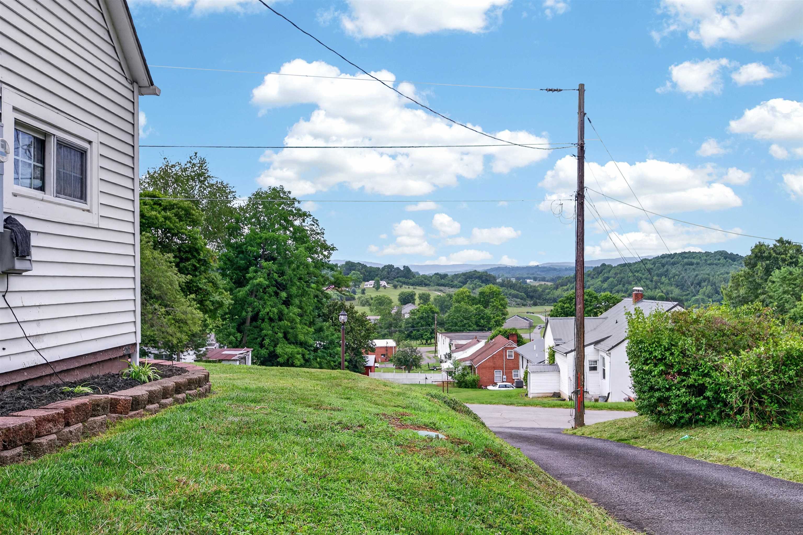 403 Cedar Drive Ripplemead VA 24150